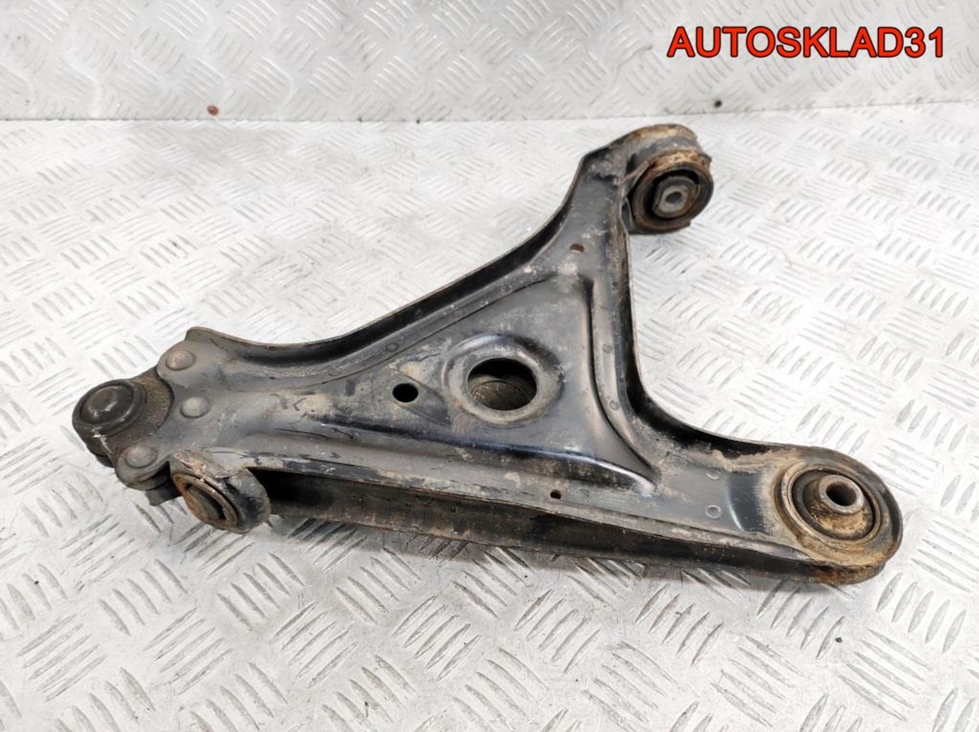 Рычаг передний правый нижний Opel Omega B 90576789, 3200 рублей, Дубовое