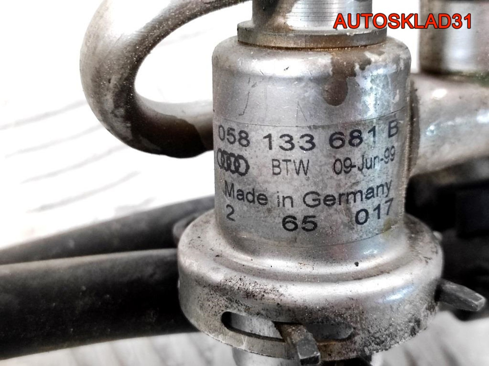 Рейка топливная VW Passat B5 1,8 Бензин 058133681B, 900 рублей, Дубовое