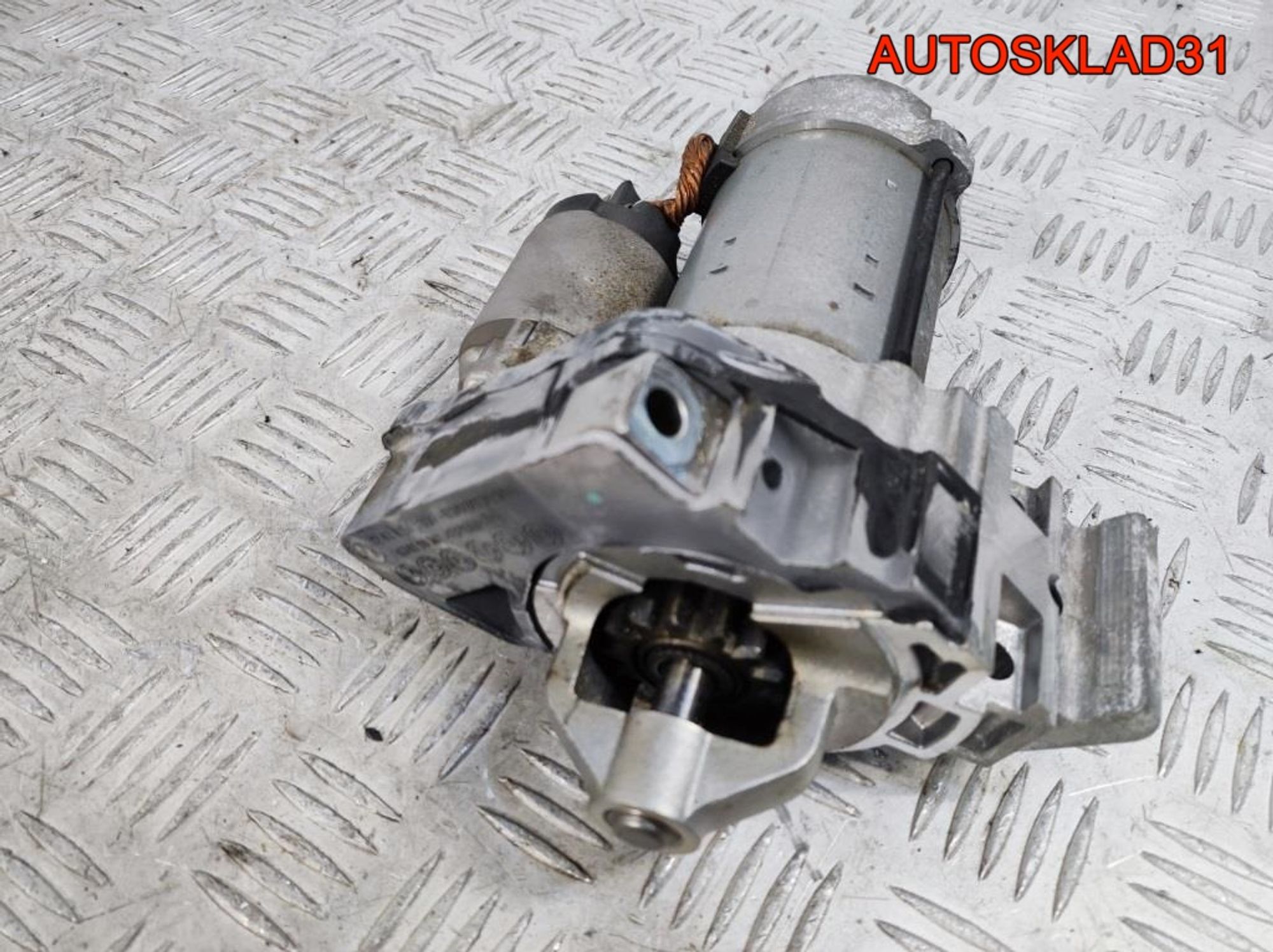 Стартер BMW F30 2,0 B47D20A 12418570846 Дизель, 6800 рублей, Дубовое
