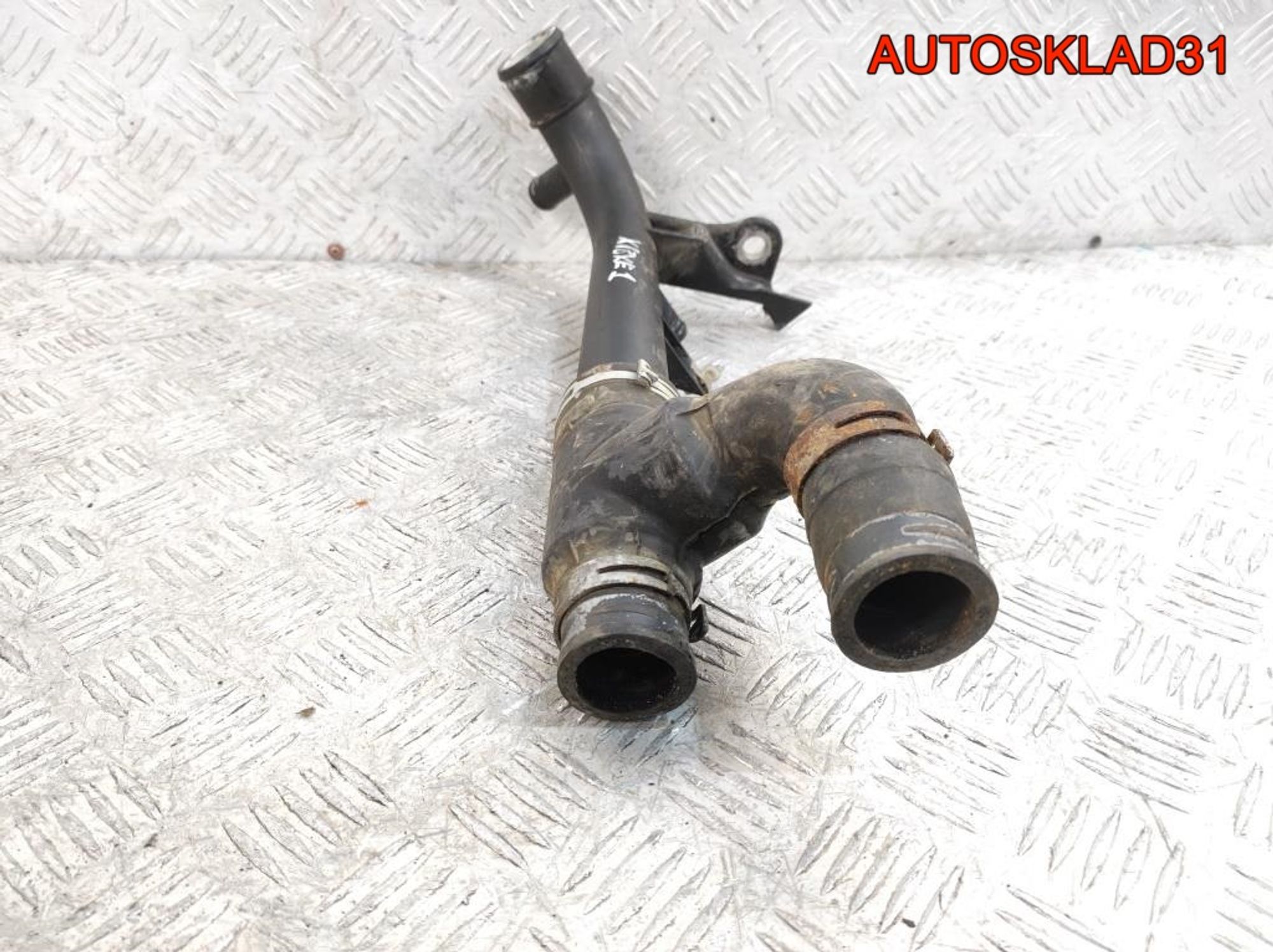 Трубка системы охлаждения Opel Vectra B 1,8 X18XE1 Бензин 90531675, 2000 рублей, Дубовое