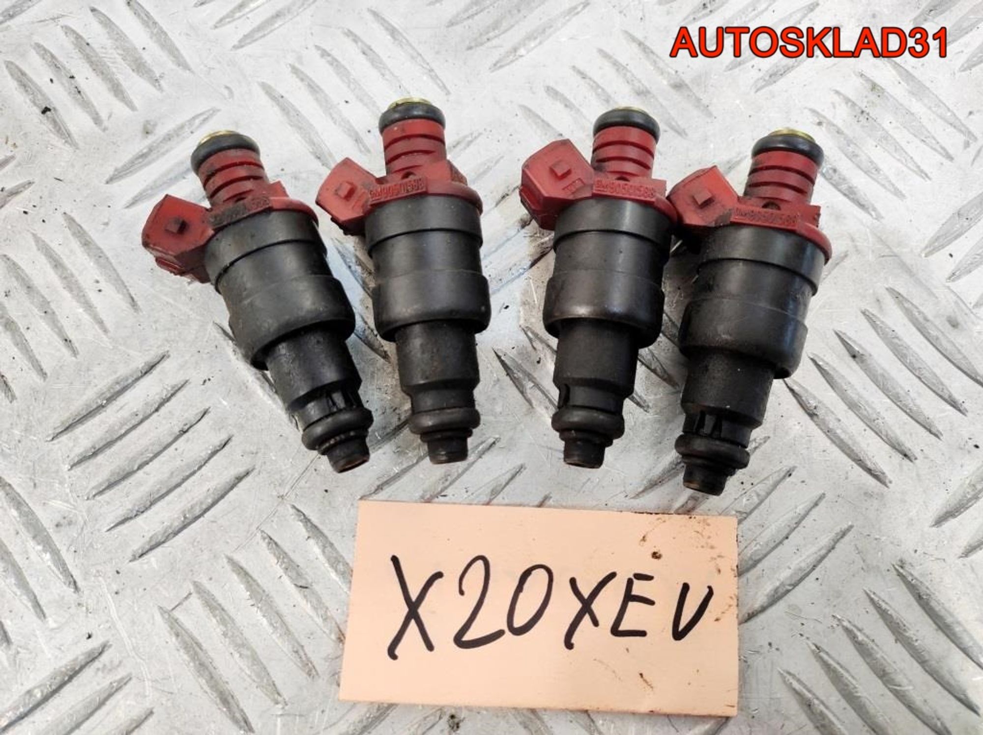 Форсунка топливная Opel Omega B X20XEV 90501588, 900 рублей, Дубовое