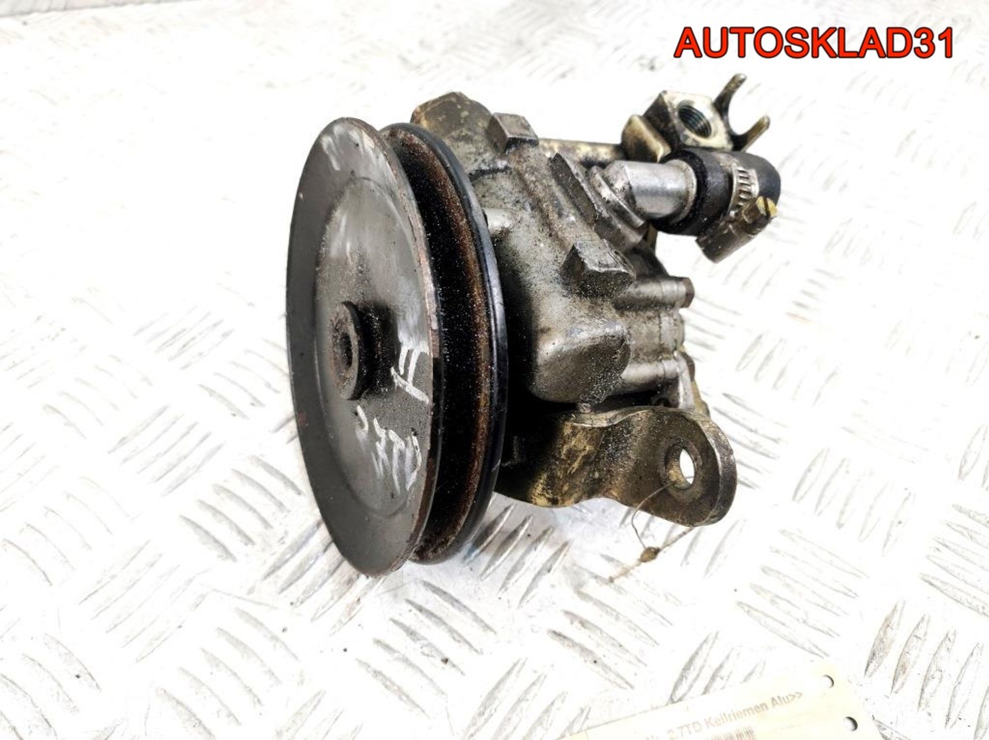 Насос ГУР Nissan Terrano 2 R20 2,7 Дизель, 3200 рублей, Дубовое