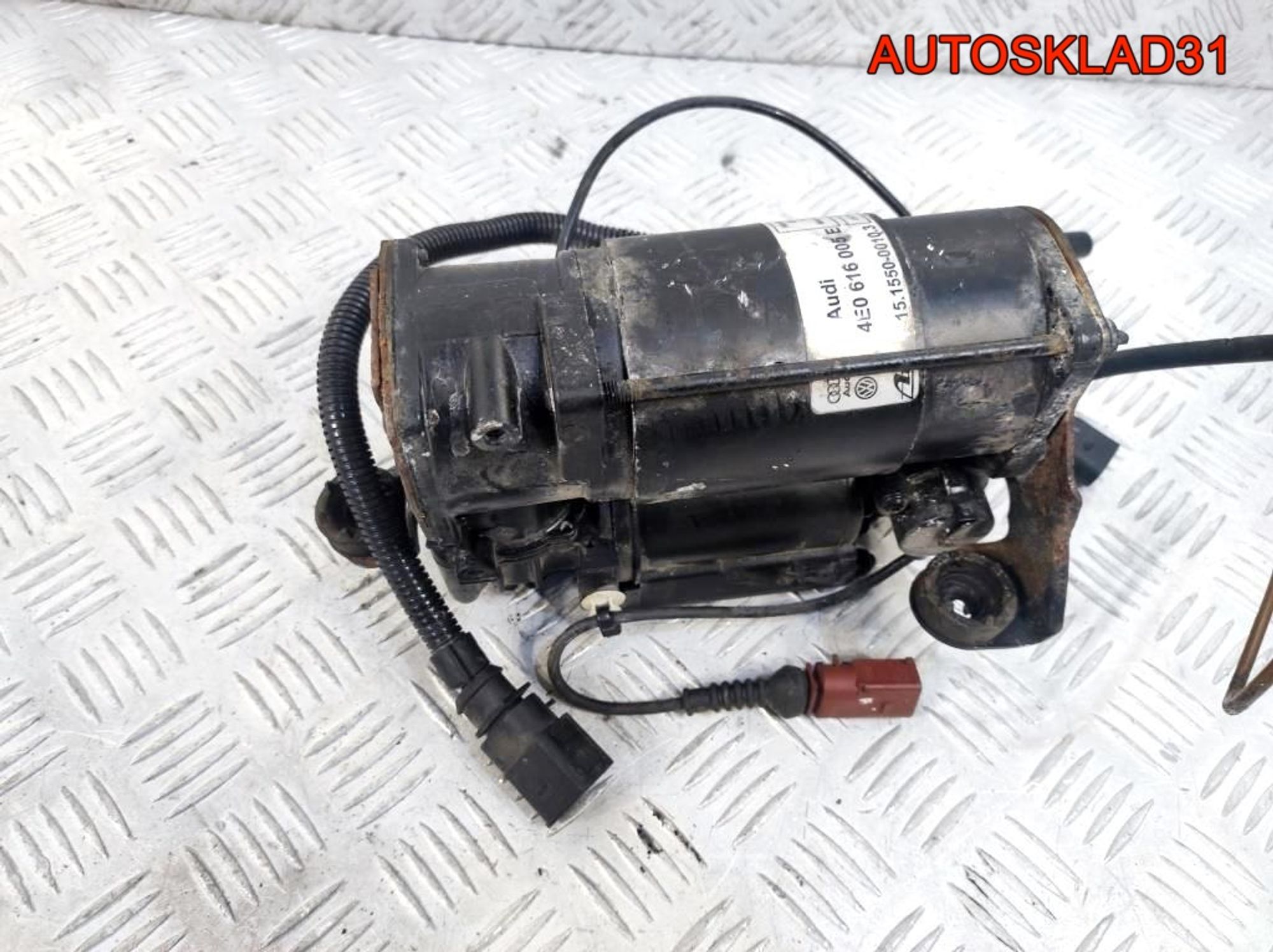 Компрессор пневмоподвески Audi A8 D3 4E0616005E, 16200 рублей, Дубовое