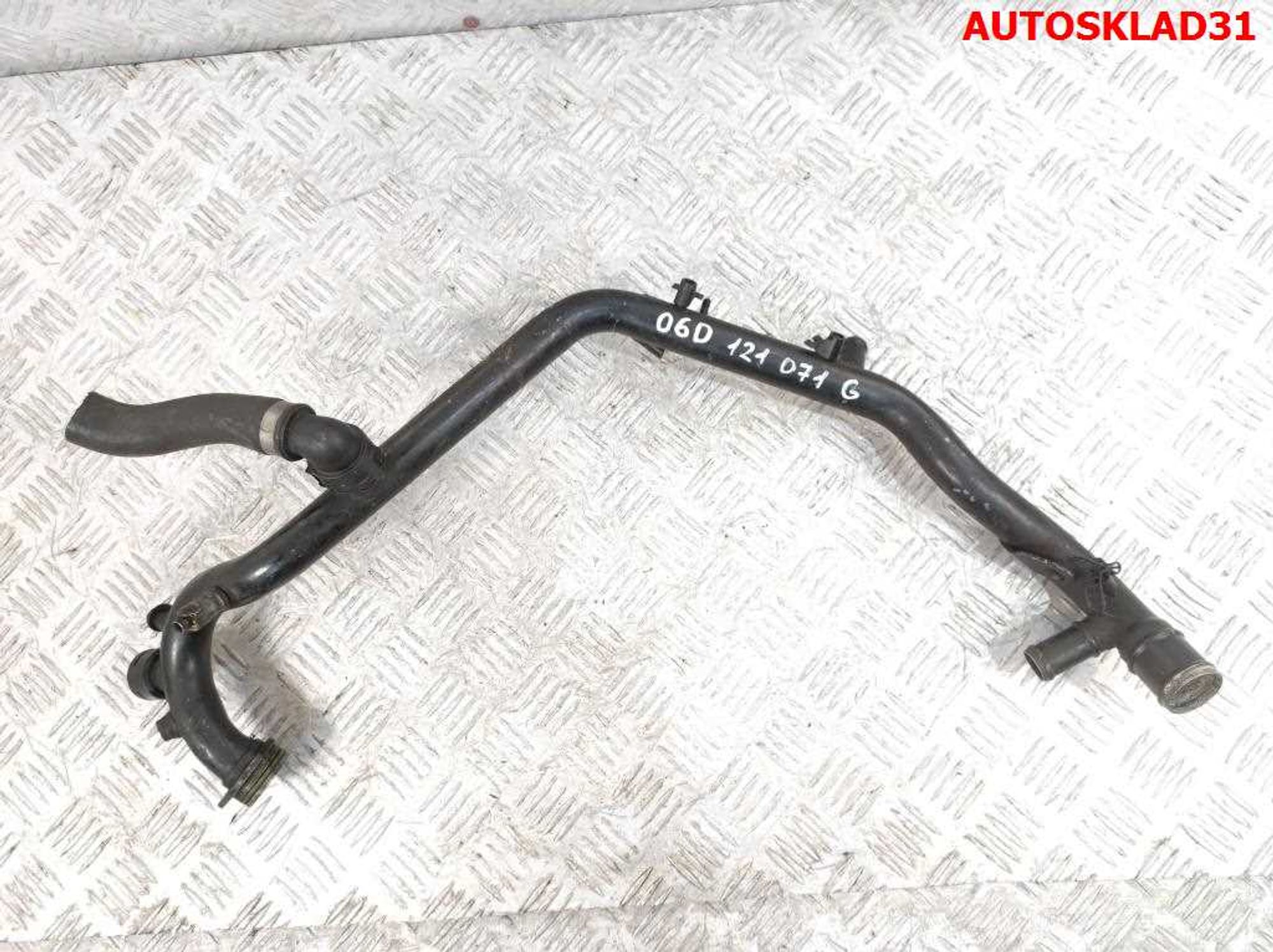 Трубка охлаждающей жидкости Audi A4 B6 2,0 Бензин 06D121071G, 600 рублей, Дубовое