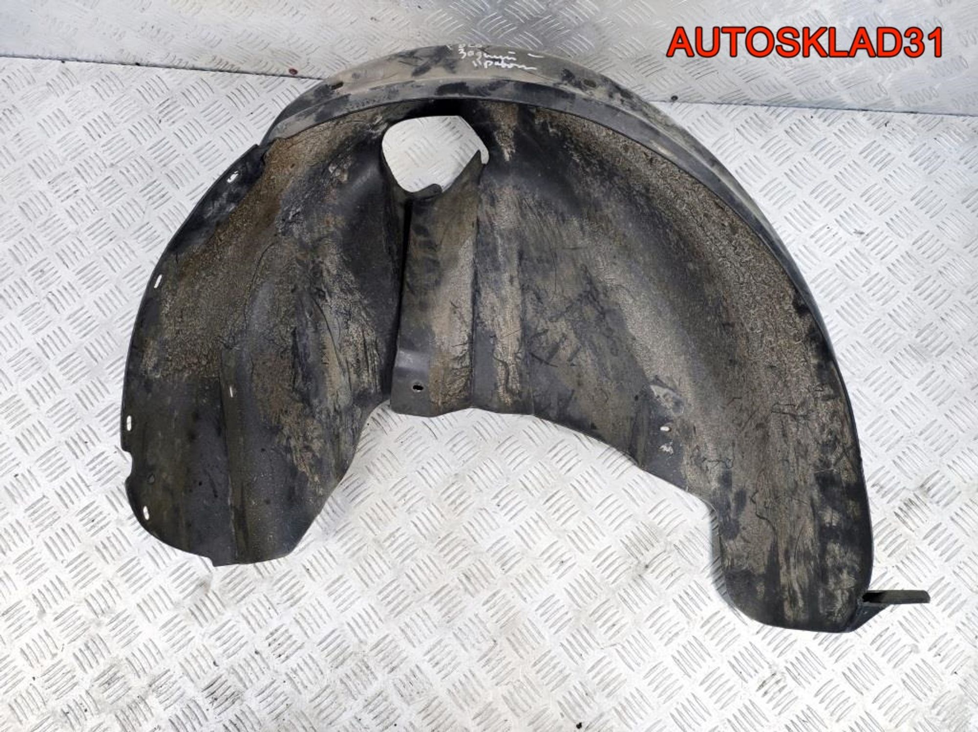 Локер задний правый Volkswagen Polo 6Q0810972A, 1300 рублей, Дубовое