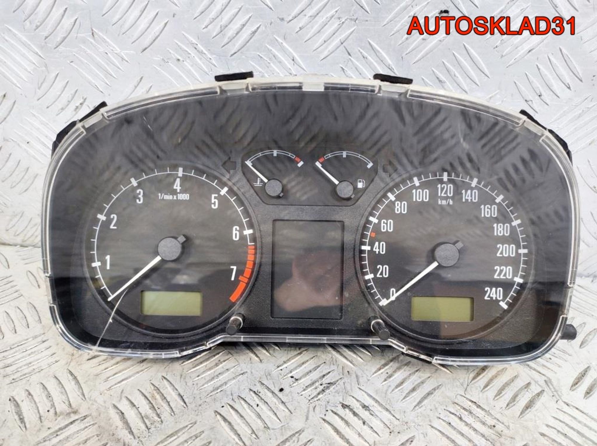 Панель приборов Skoda Octavia A4 1U1919034B Бензин, 5000 рублей, Дубовое