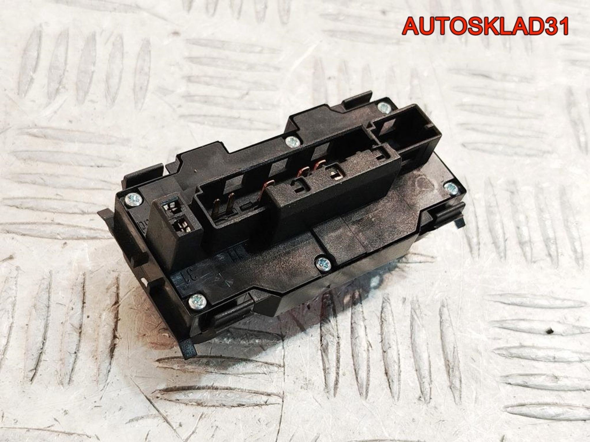 Кнопка аварийной сигнализации Mercedes Benz W210 A2088200310, 800 рублей, Дубовое