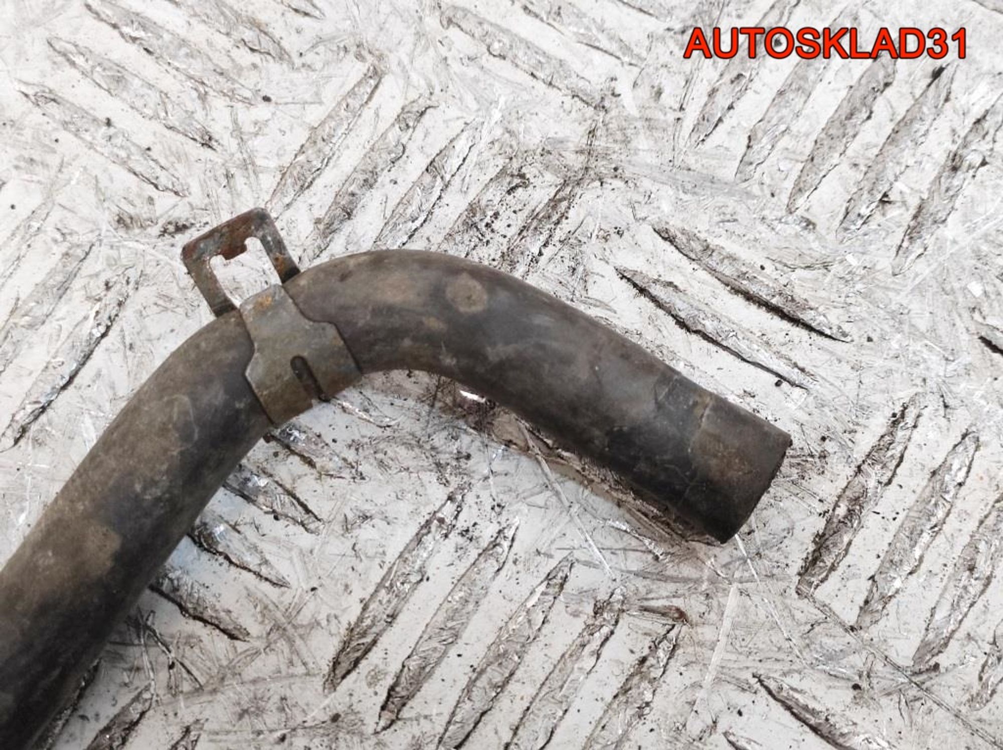 Патрубок системы охлаждения VW Golf 4 2,0 Бензин 1J0122157P, 600 рублей, Дубовое