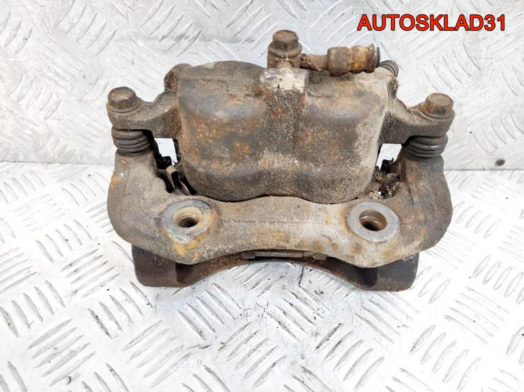 Суппорт тормозной передний правый Nissan X-Trail T30 410018H300, 2300 рублей, Дубовое