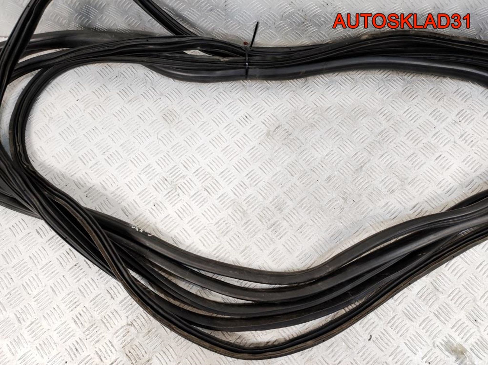 Уплотнитель двери Комплект Hyundai Getz 1 Рест, 4500 рублей, Дубовое