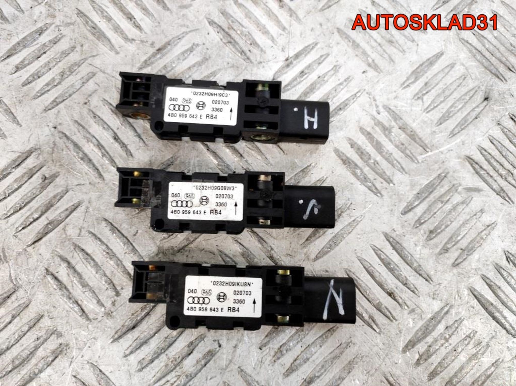 Датчик удара VW Touareg 4B0959643E, 500 рублей, Дубовое