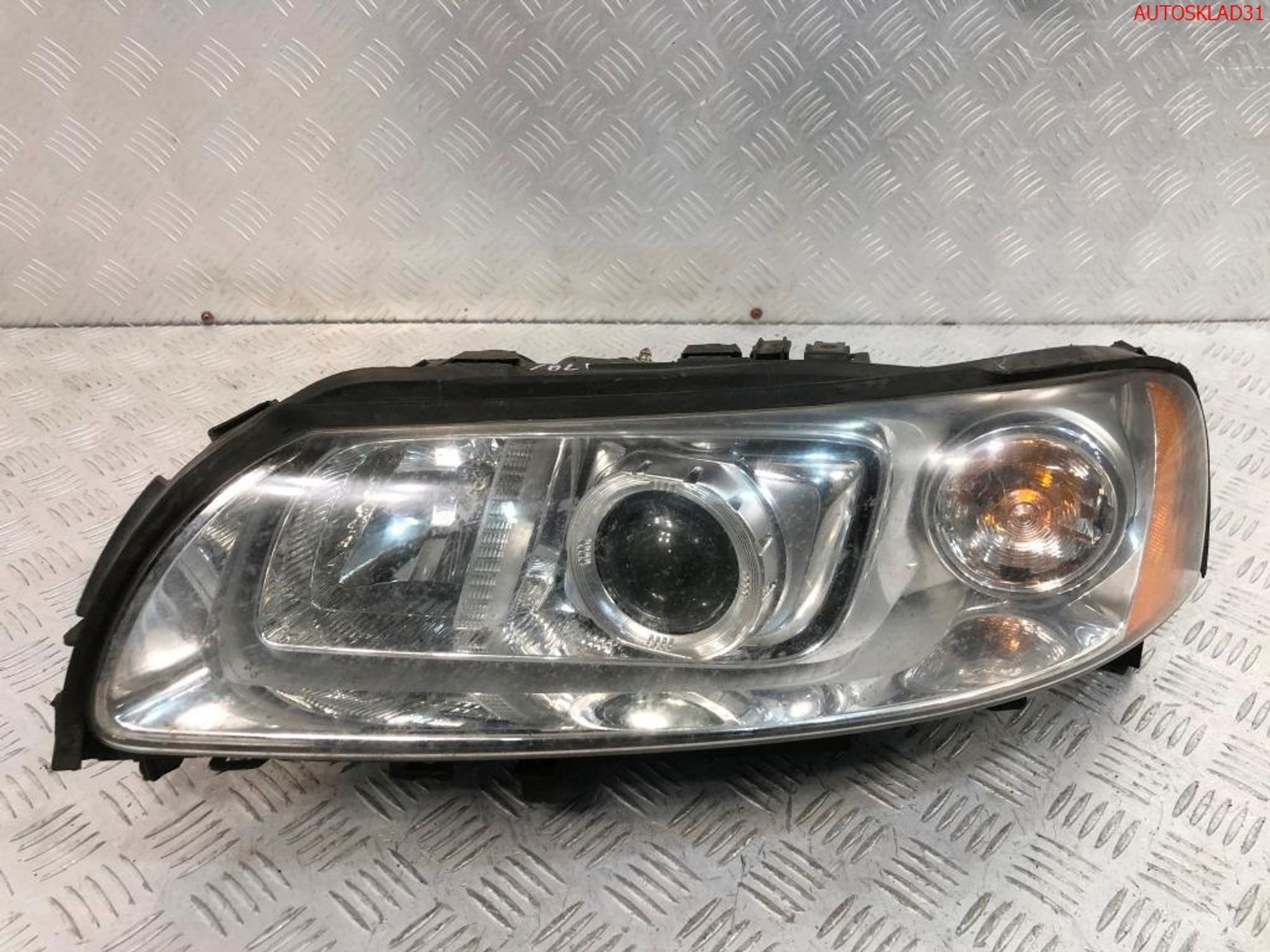 Фара левая Ксенон Volvo V70 31111180 Левый руль, 40000 рублей, Дубовое