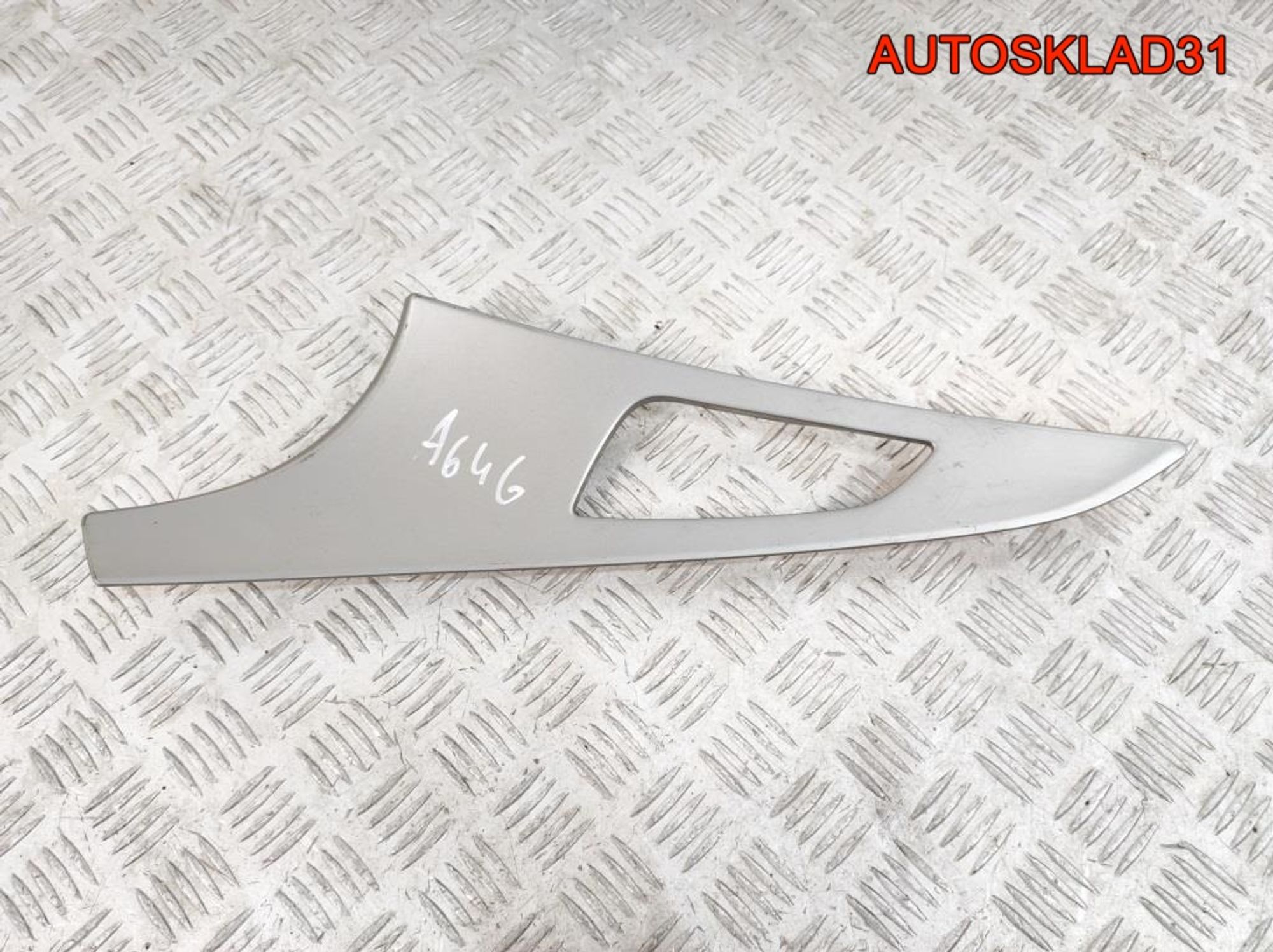 Накладка двери внутренняя левая Audi A6 C7 4G 4G0867409, 500 рублей, Дубовое