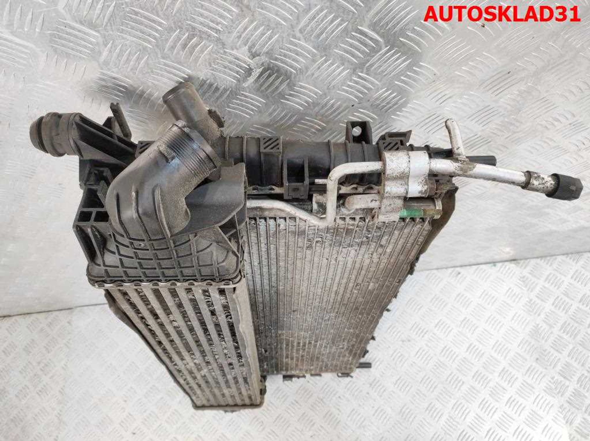 Кассета радиаторов Ford Focus 2 1,6 Дизель 3M5H8005TH, 3000 рублей, Дубовое