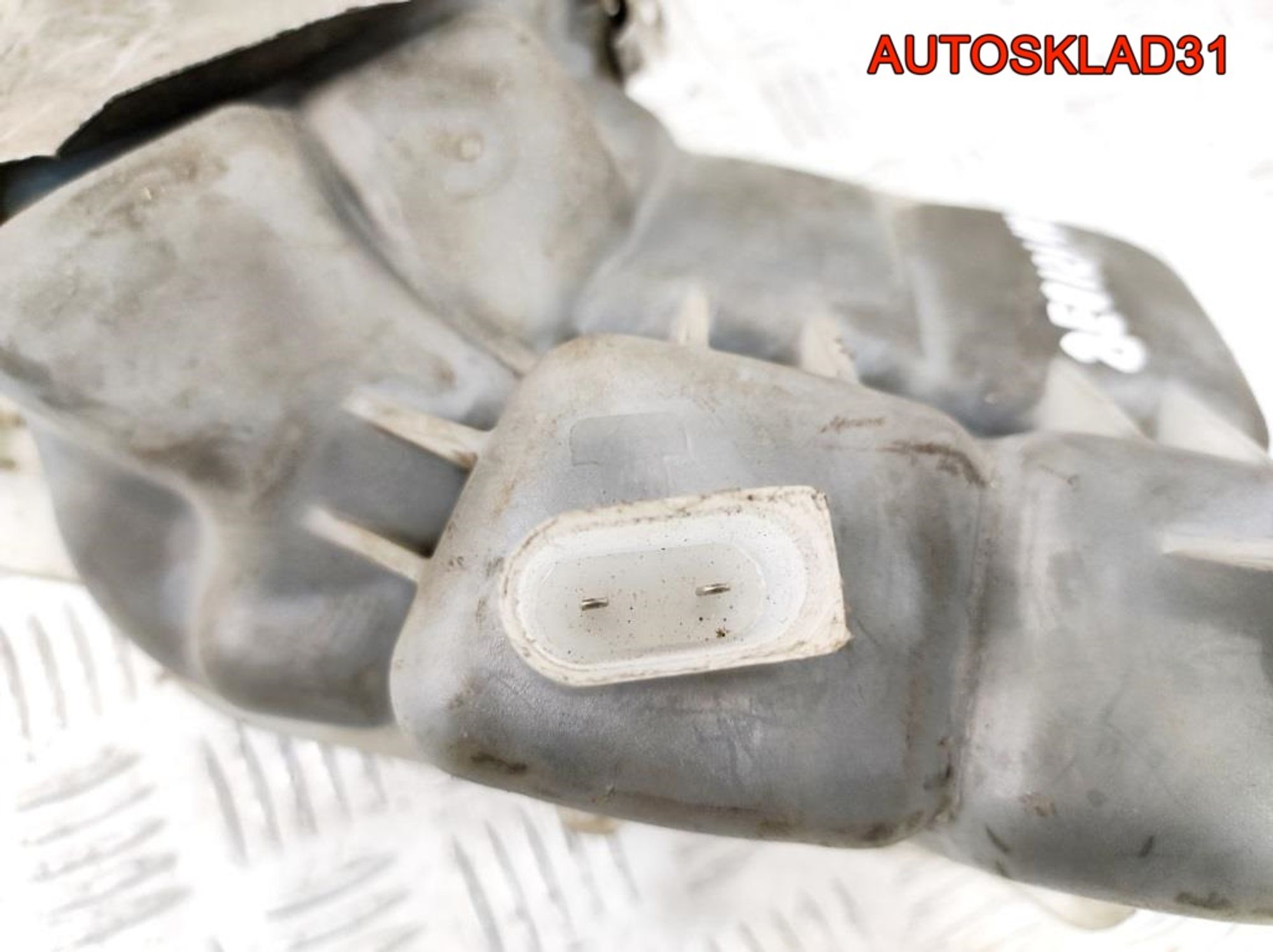 Бачок расширительный Audi A4 B7 8E0121405, 1300 рублей, Дубовое