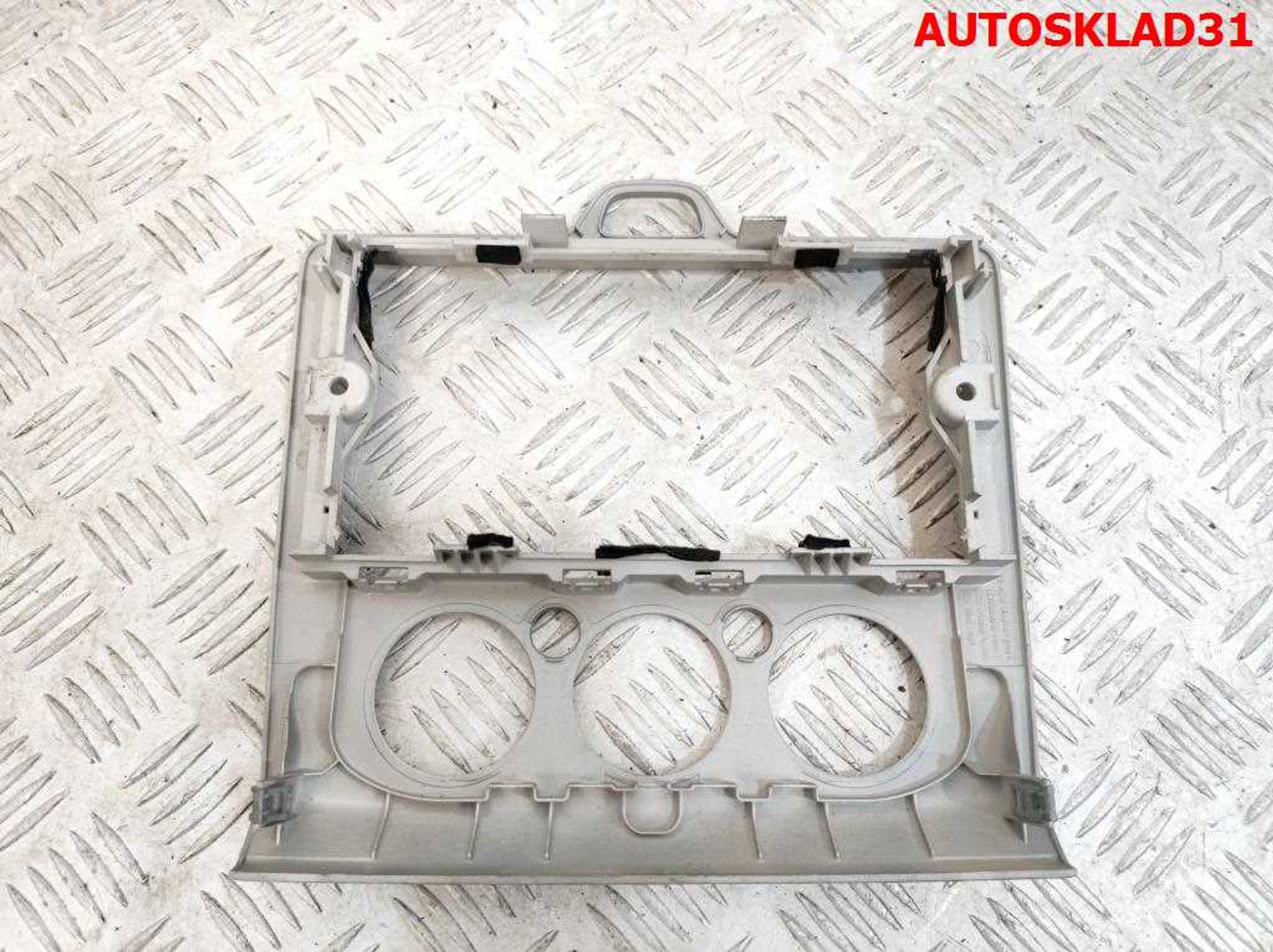 Рамка магнитолы Ford Focus 2 4M5118522ACW, 1000 рублей, Дубовое