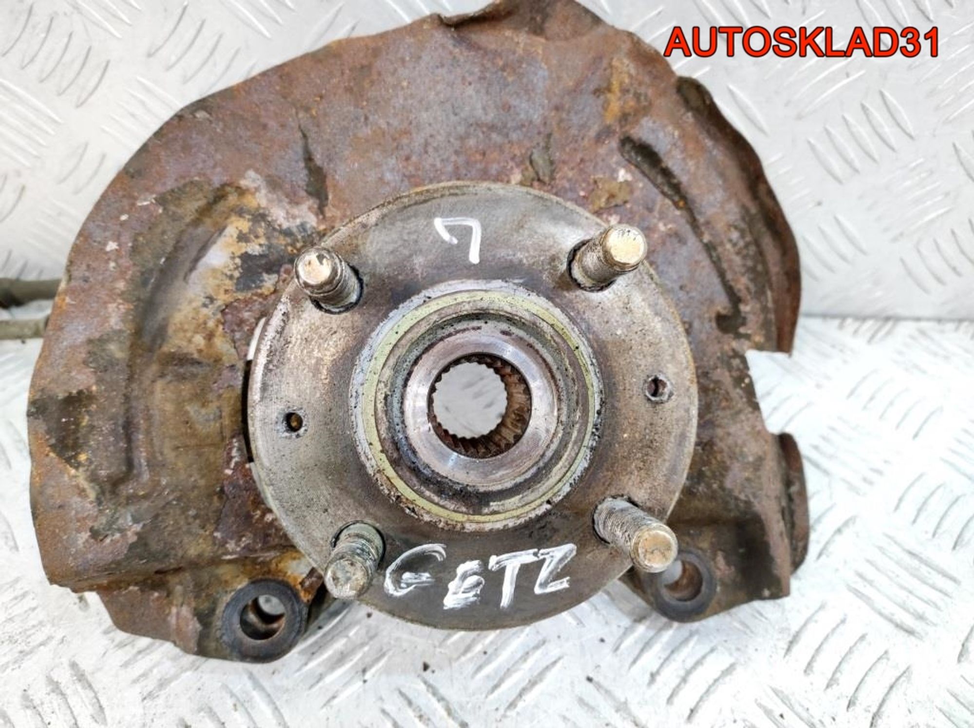 Кулак поворотный передний левый в сборе Hyundai Getz 517151C110, 4500 рублей, Дубовое