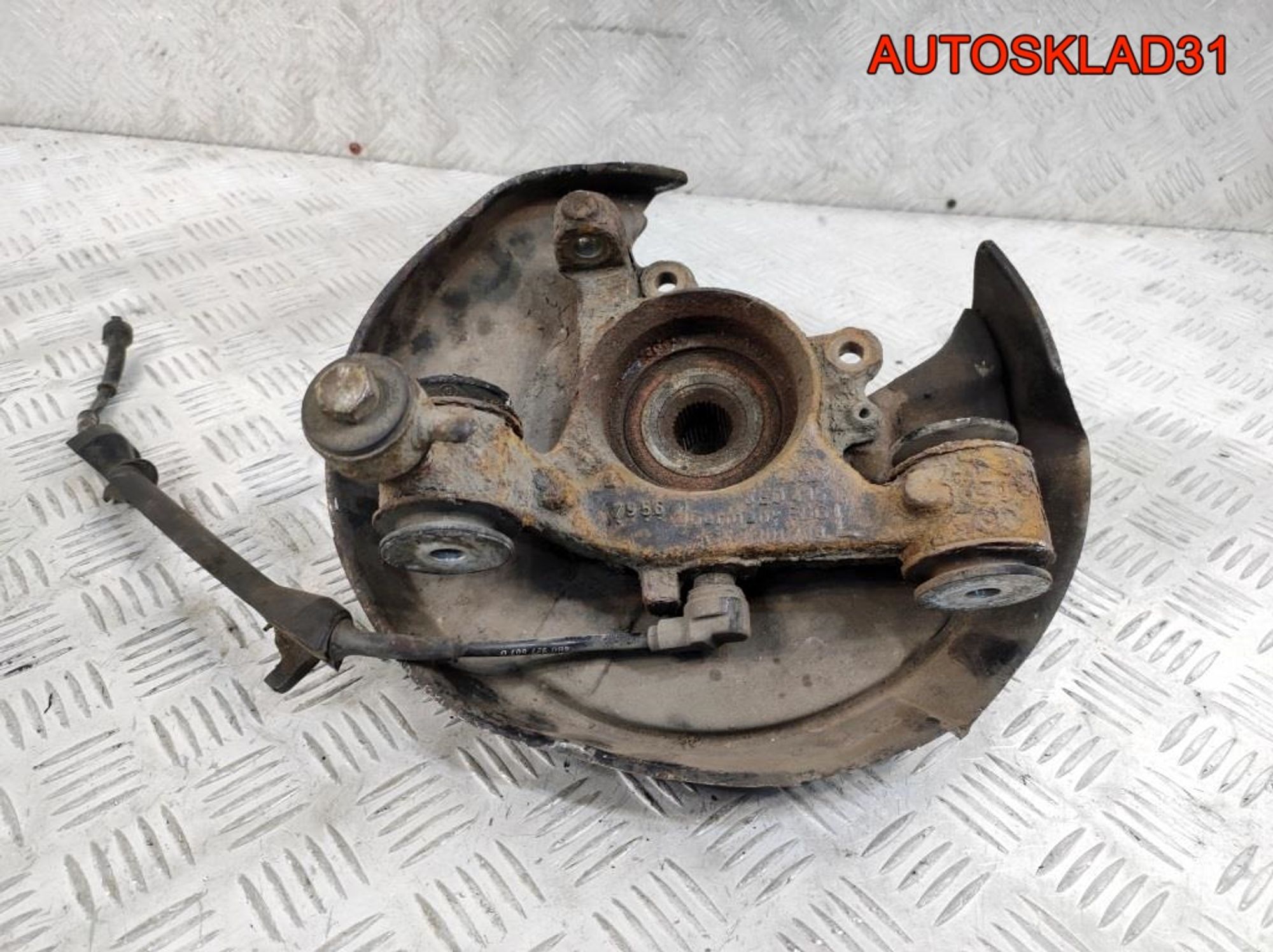 Кулак поворотный задний левый 4WD Audi A4 B6 8E0505435, 1200 рублей, Дубовое