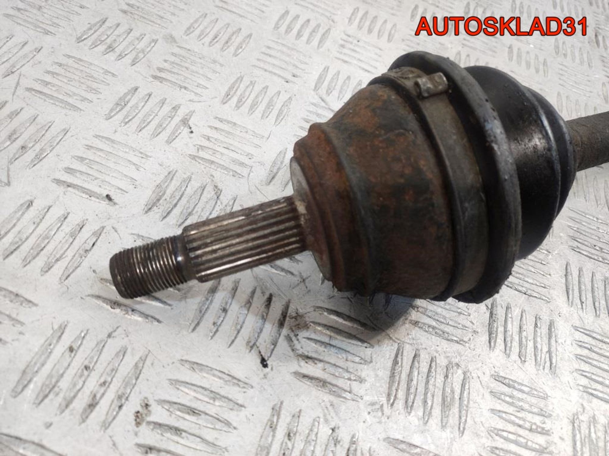 Полуось передняя левая VW Golf 3 1,4 Бензин, 2300 рублей, Дубовое