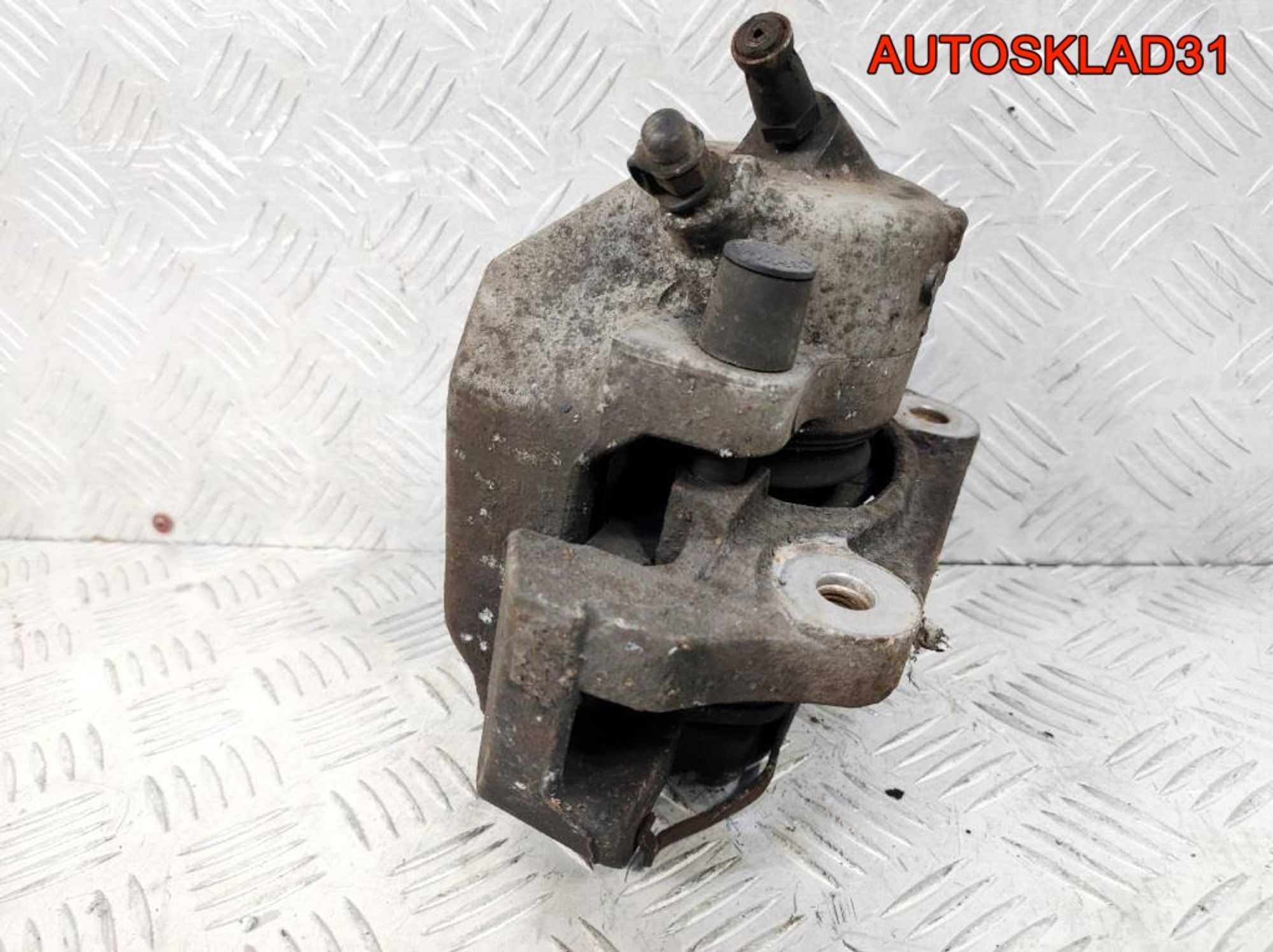 Суппорт тормозной перед правый BMW E90 34116769092, 2100 рублей, Дубовое