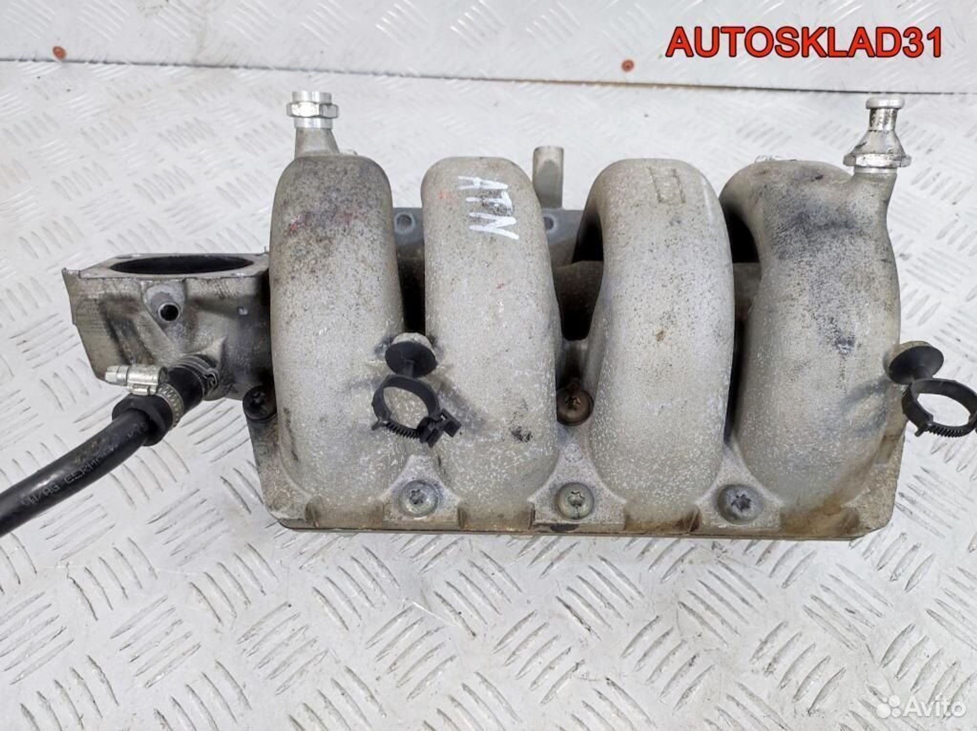 Коллектор впускной VW Golf 4 1,6 ATN 036129711CP, 1500 рублей, Дубовое