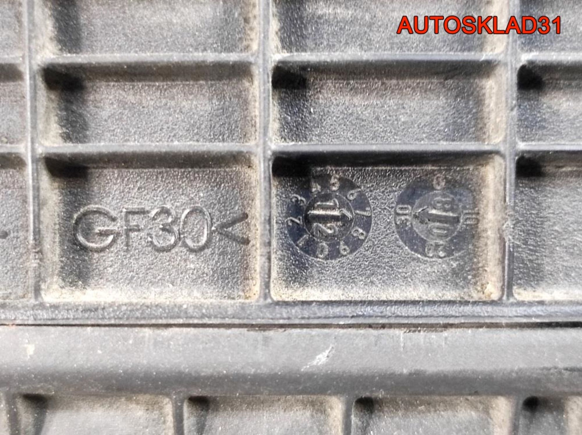 Корпус воздушного фильтра Audi A6 C7 4G 3.0  CDU 4G0133838E, 5000 рублей, Дубовое