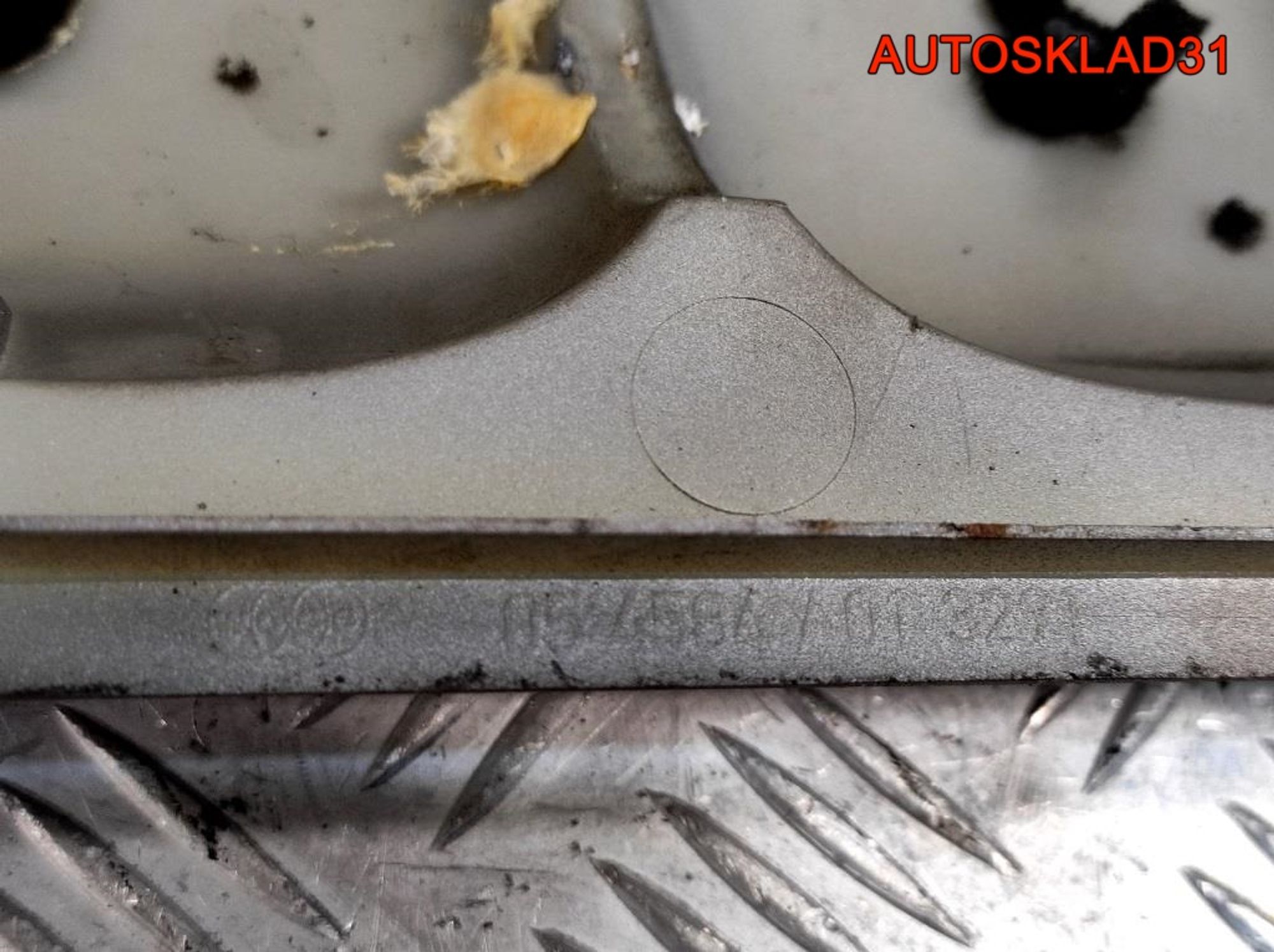 Декоративная крышка двигателя Mercedes W220 A6130100067, 900 рублей, Дубовое