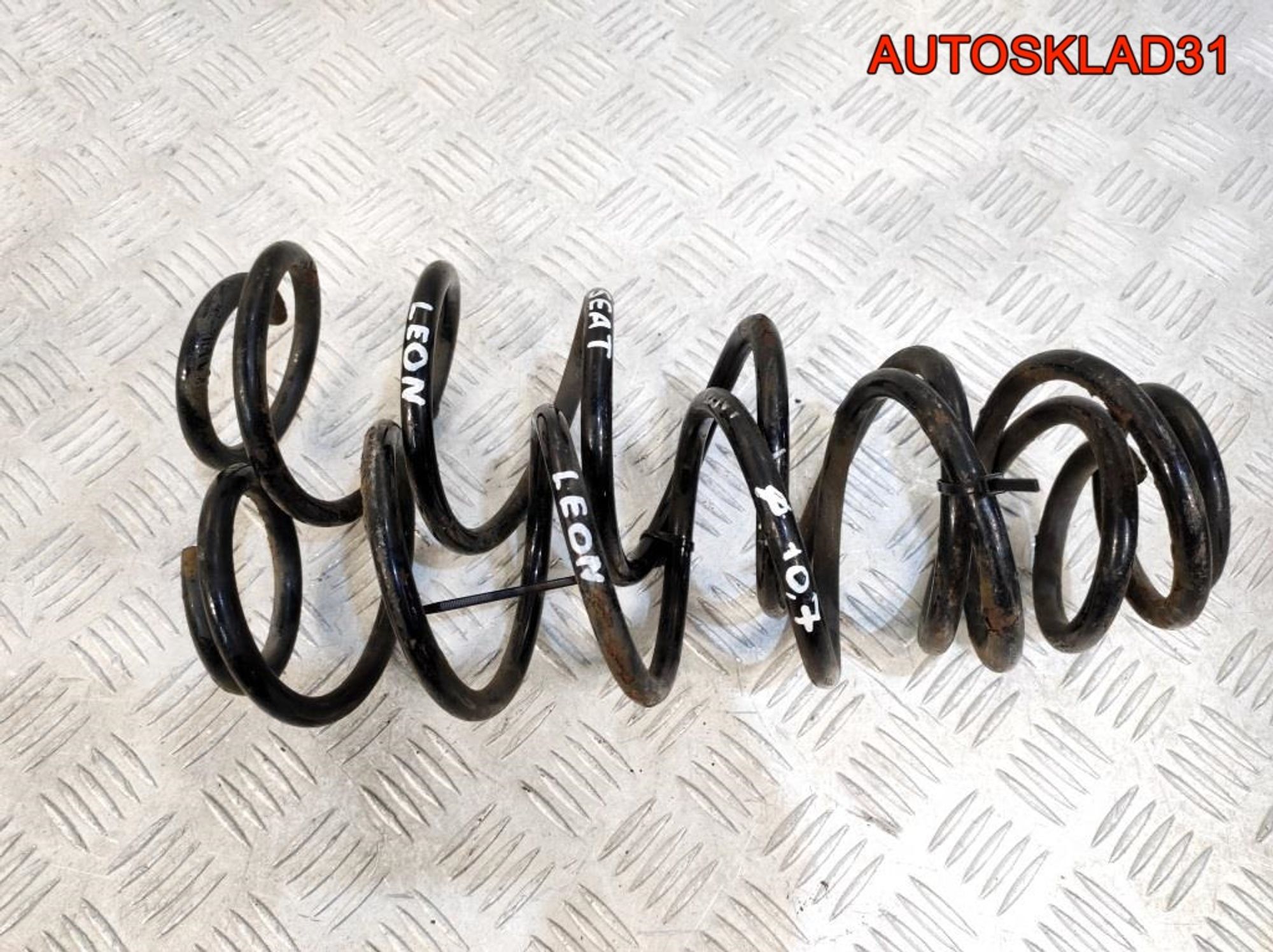 Пружина задняя комплект SEAT Leon 1M1 1J0511115AE, 1800 рублей, Дубовое