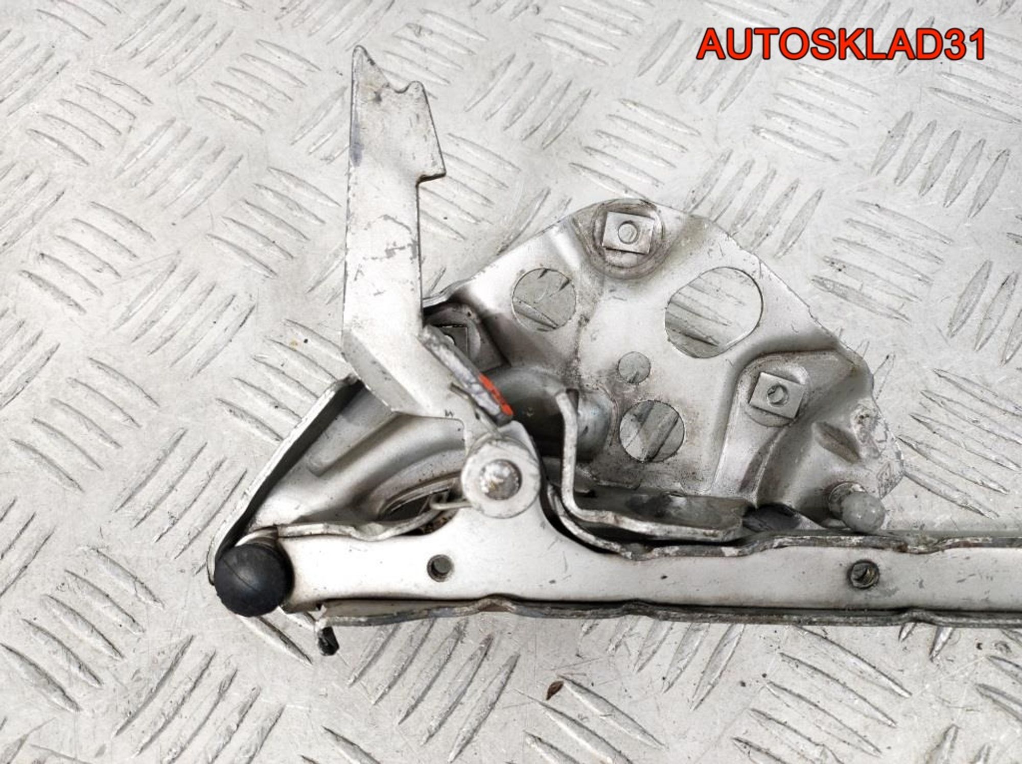 Петля капота правая Mercedes Benz W210 A2108800828, 900 рублей, Дубовое