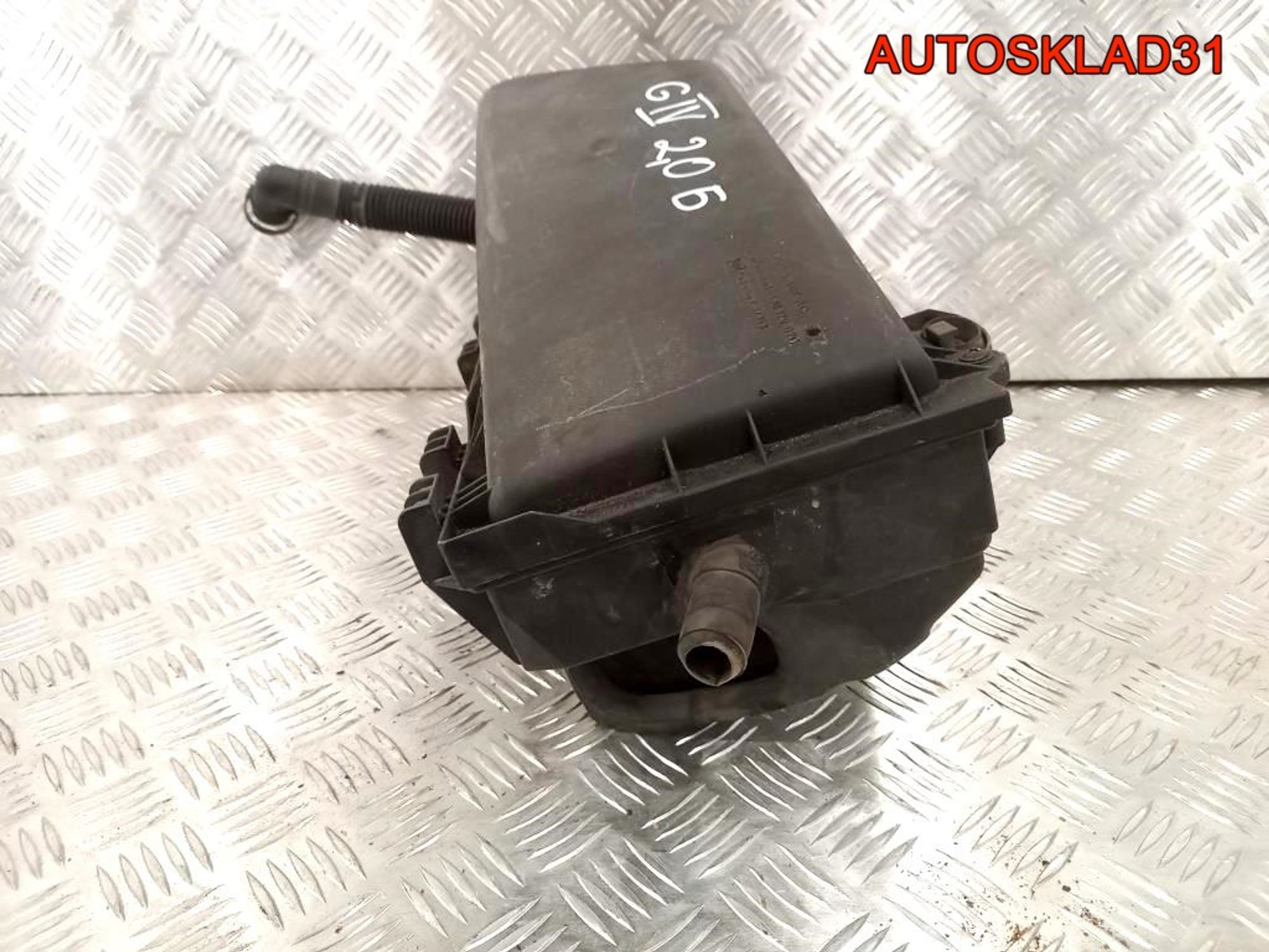 Корпус воздушного фильтра VW Golf 4 1J0129607AC, 1800 рублей, Дубовое