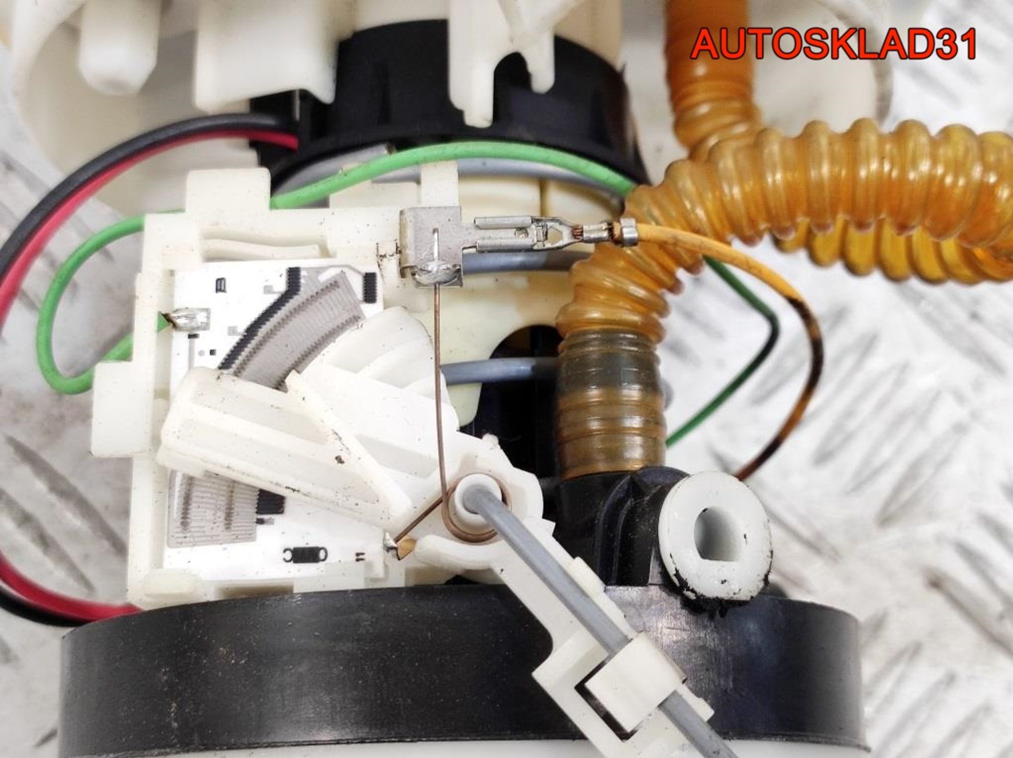 Насос топливный электрический Mazda 3 BK 2,0 LF 3N619H307, 3500 рублей, Дубовое