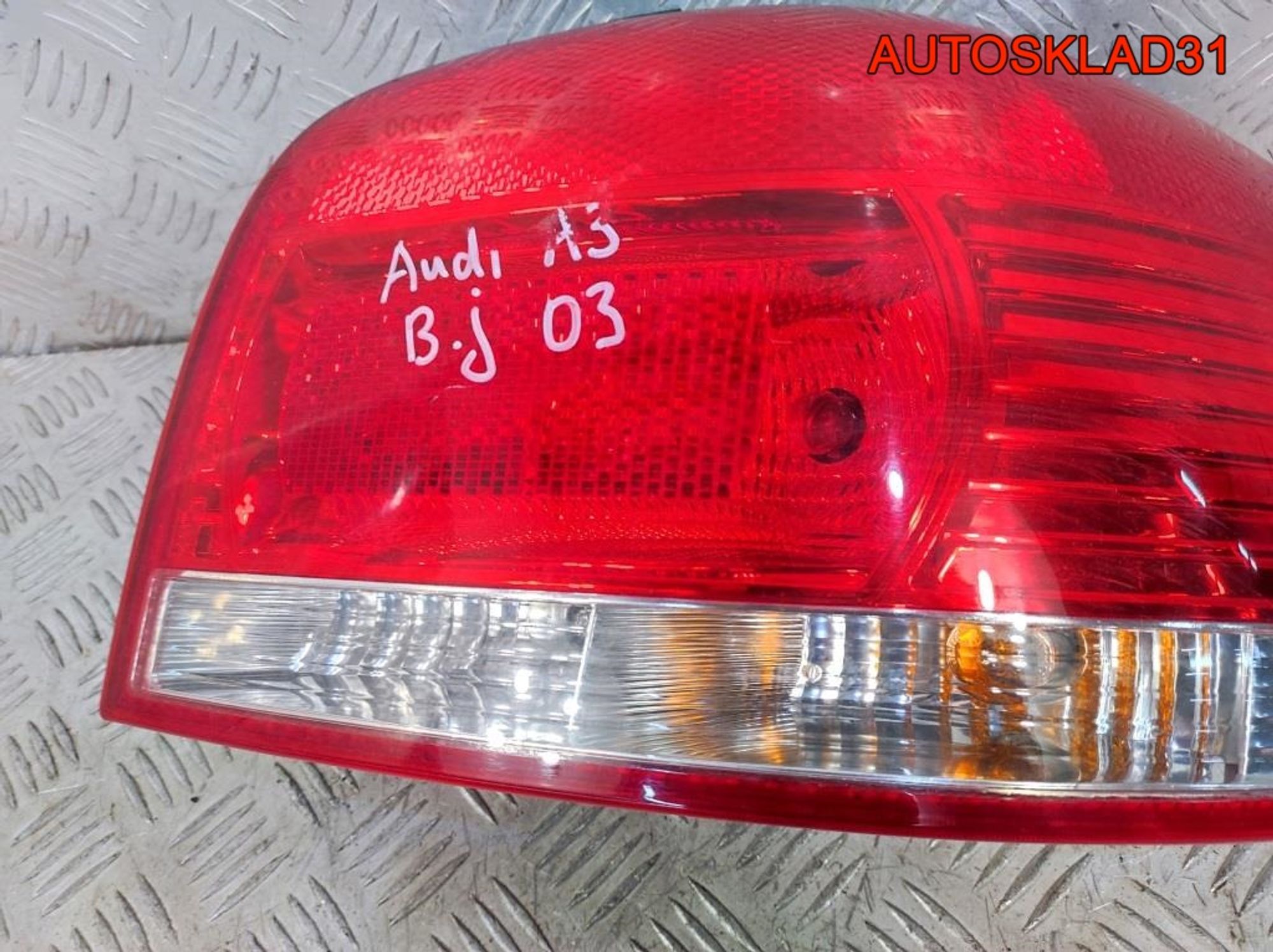 Фонарь задний правый Audi A3 8P 8P0945096, 2700 рублей, Дубовое