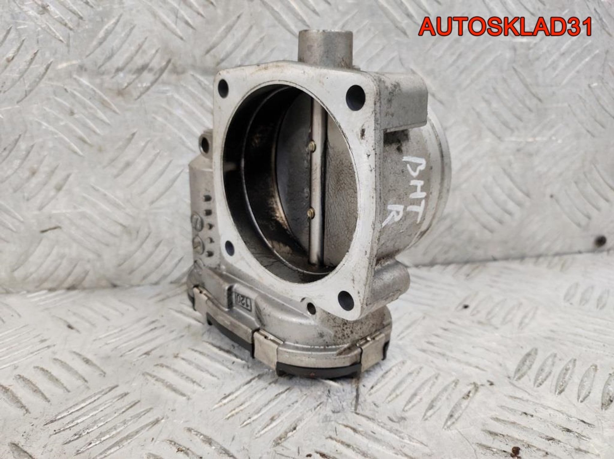 Заслонка дроссельная Audi A8 D3 6.0BHT Бензин 07D133062, 3600 рублей, Дубовое