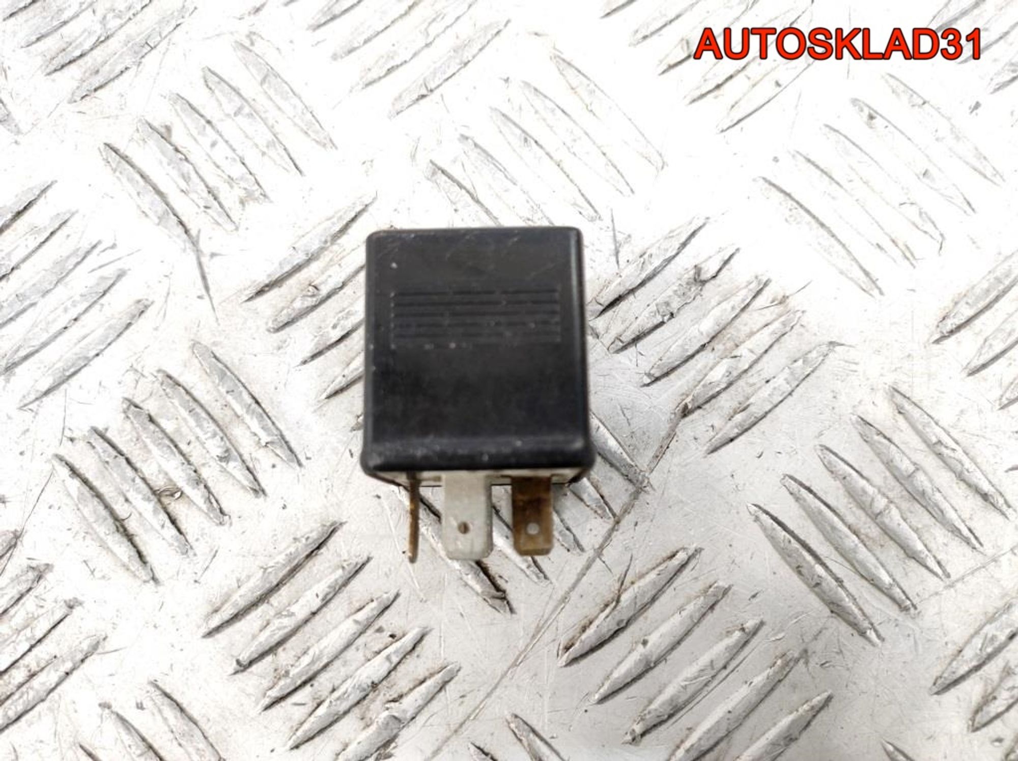 Реле стеклоподъёмников №203 Audi 100 C4 8A0951253A, 600 рублей, Дубовое