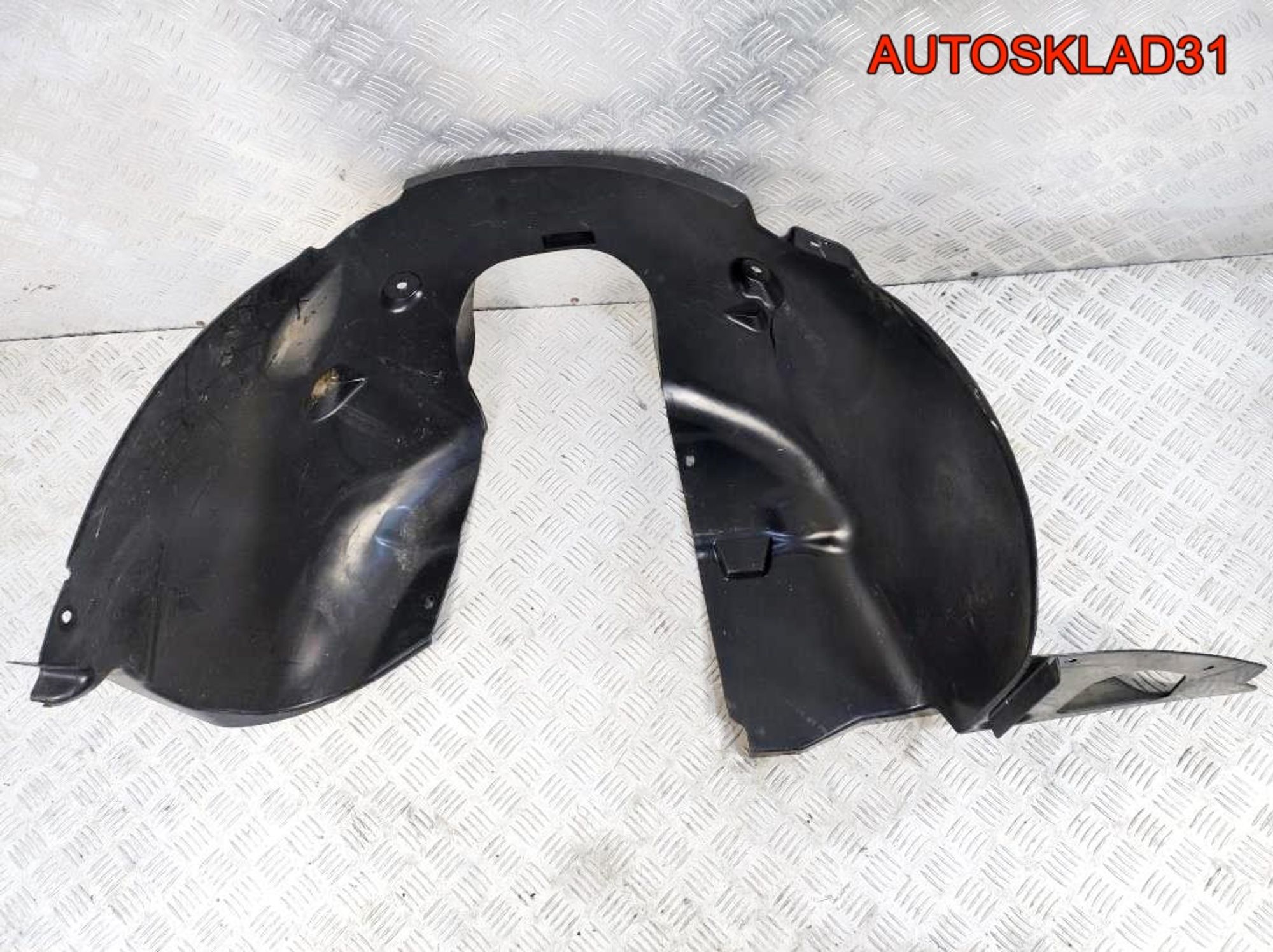 Локер передний правый Peugeot 208 9673768780, 2100 рублей, Дубовое