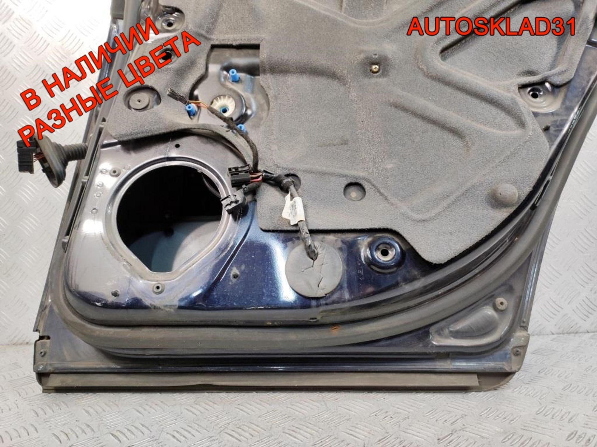 Дверь задняя правая Голая Audi A4 B6 8E0833052 Combi, 7000 рублей, Дубовое