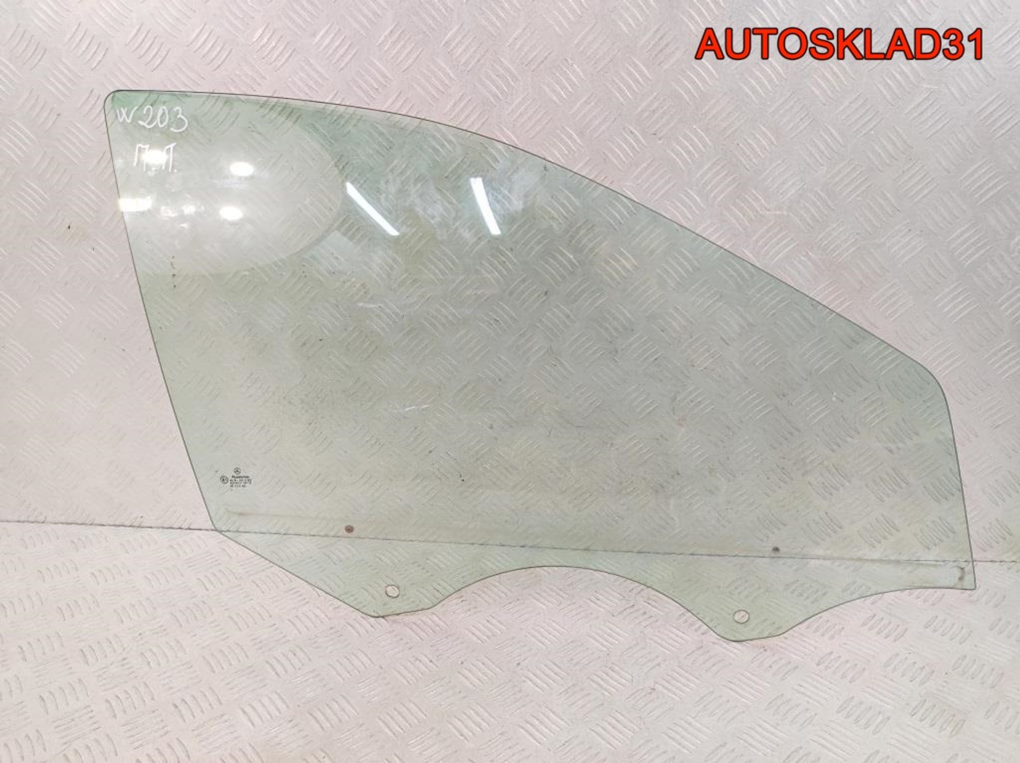 Стекло переднее правое Mercedes W203 A2037250210, 1700 рублей, Дубовое