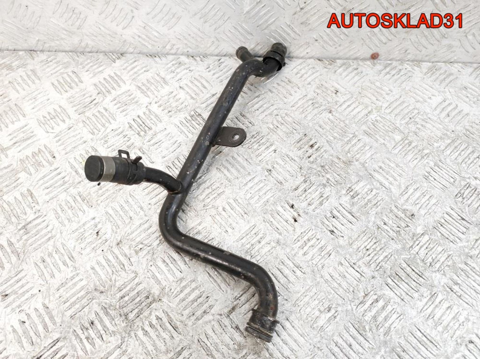 Трубка системы охлаждения VW Passat B5 1,6 Бензин 06B121065D, 600 рублей, Дубовое