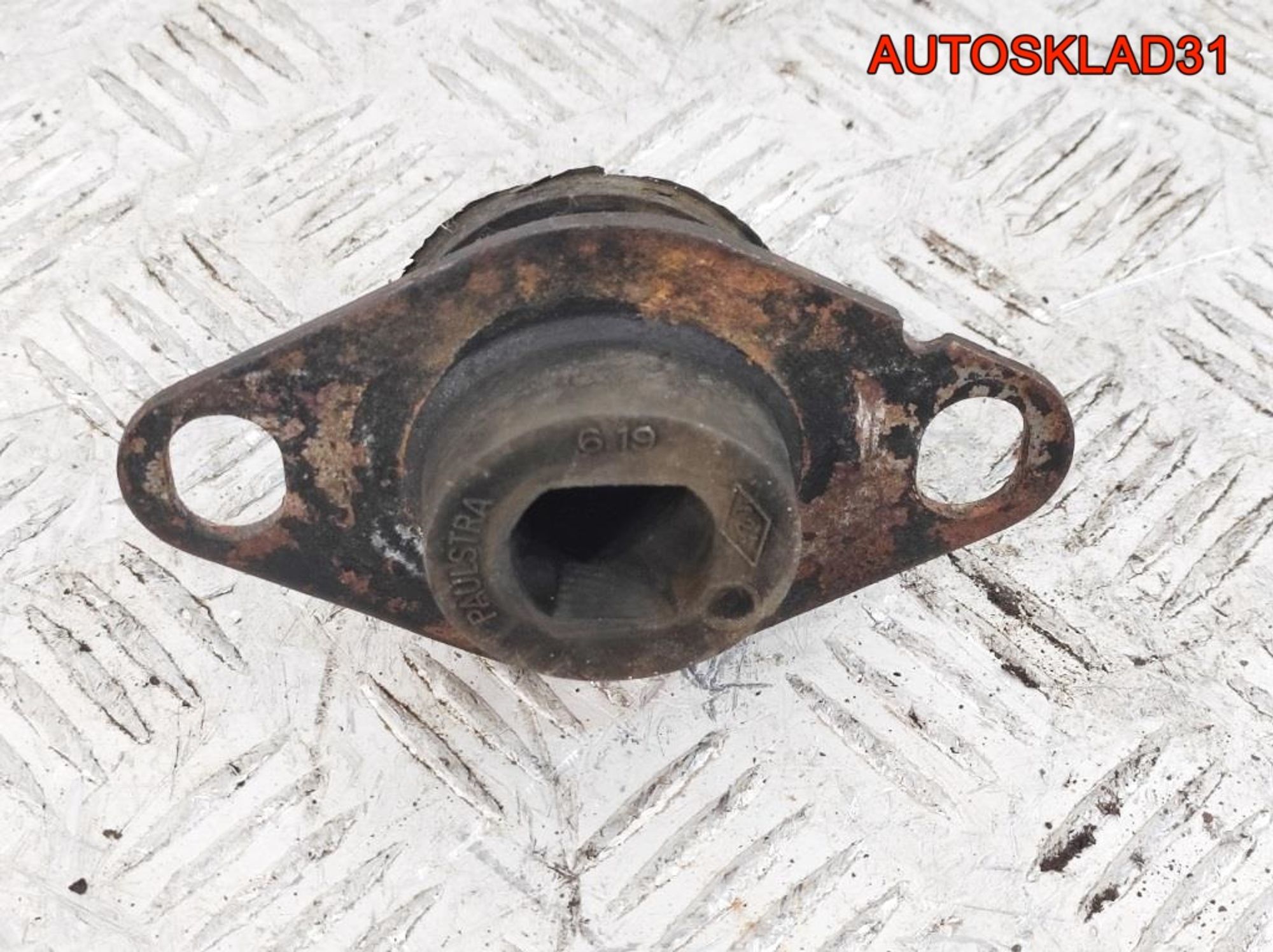 Опора МКПП левая Renault Megane 1 1,6 K4M 7700788318, 1000 рублей, Дубовое