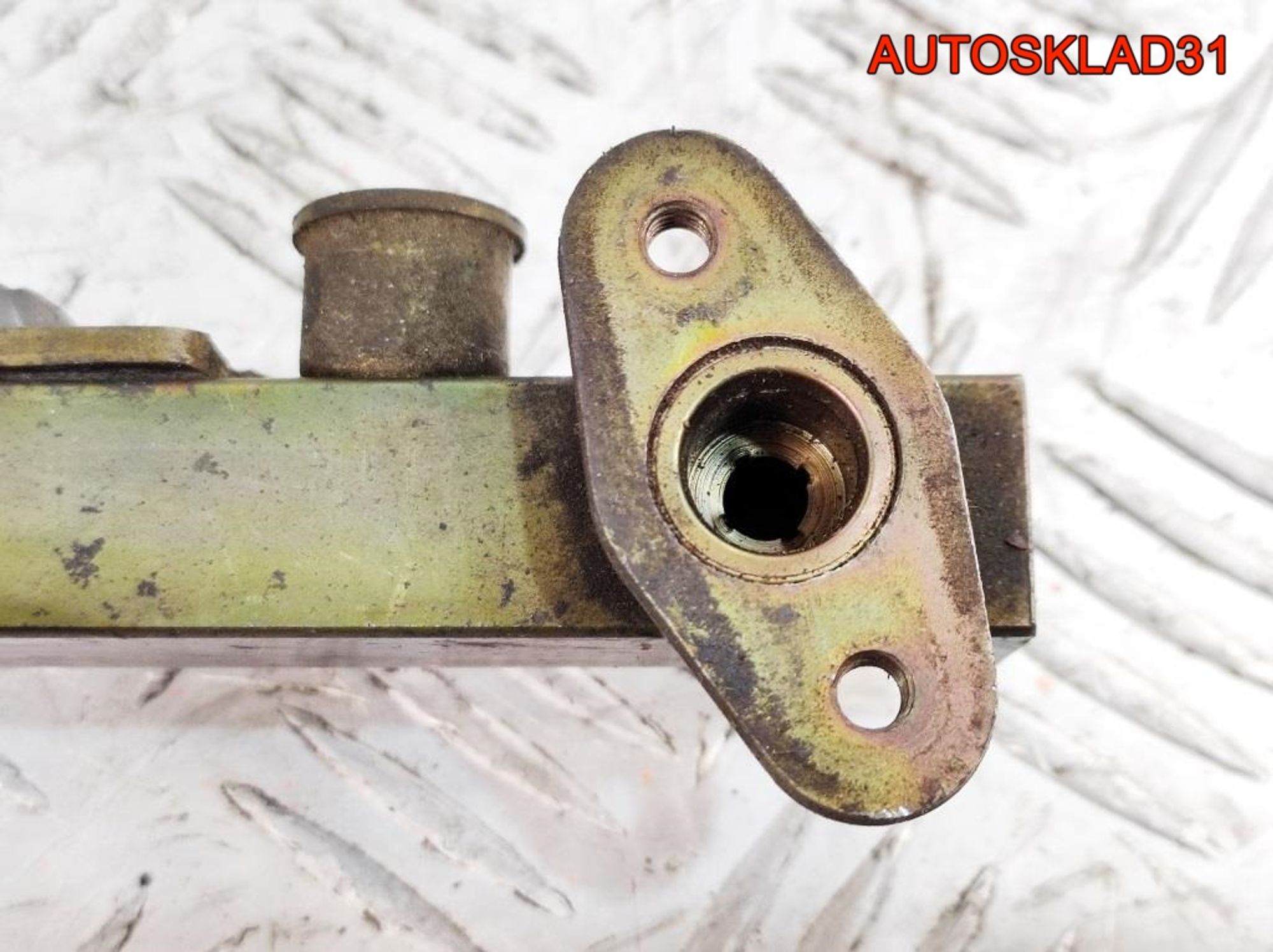 Рейка топливная Nissan Primera P11 2,0 SR20DE 175207J400, 1500 рублей, Дубовое