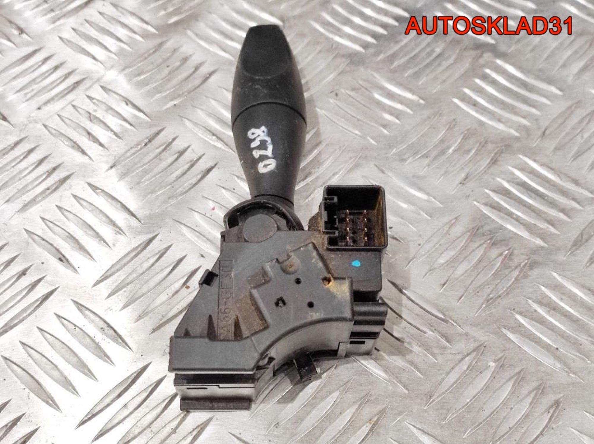 Переключатель поворотов Ford Focus 1 98AG13335AE, 700 рублей, Дубовое