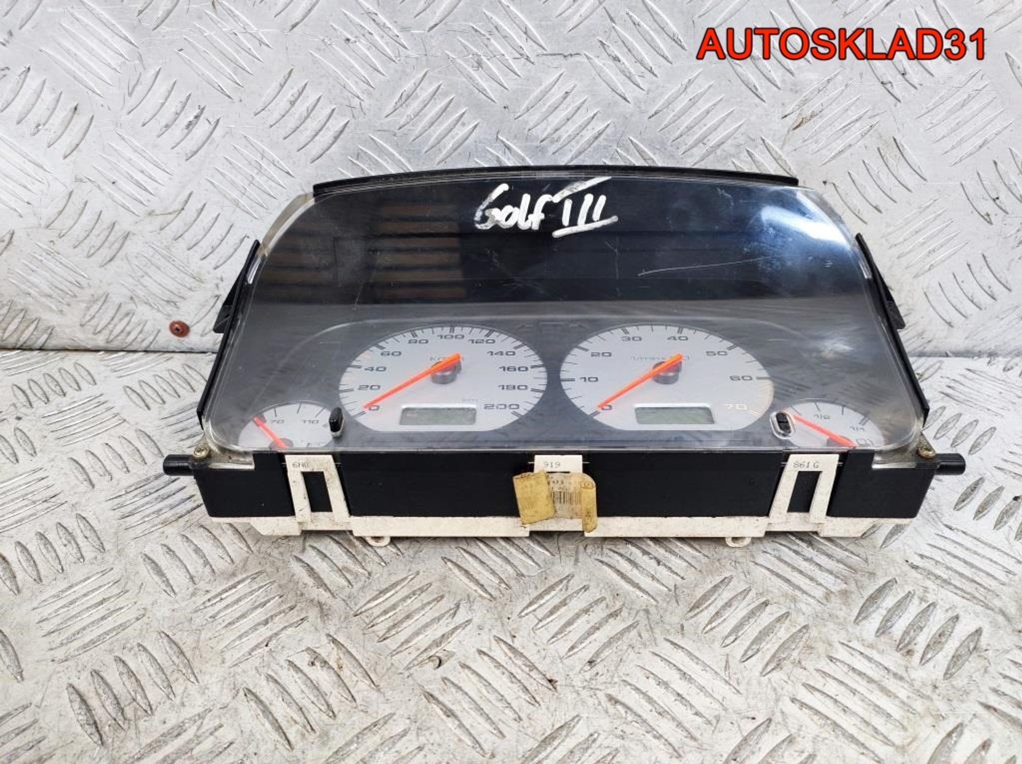 Панель приборов Volkswagen Polo 6N 6N0919861G, 3300 рублей, Дубовое