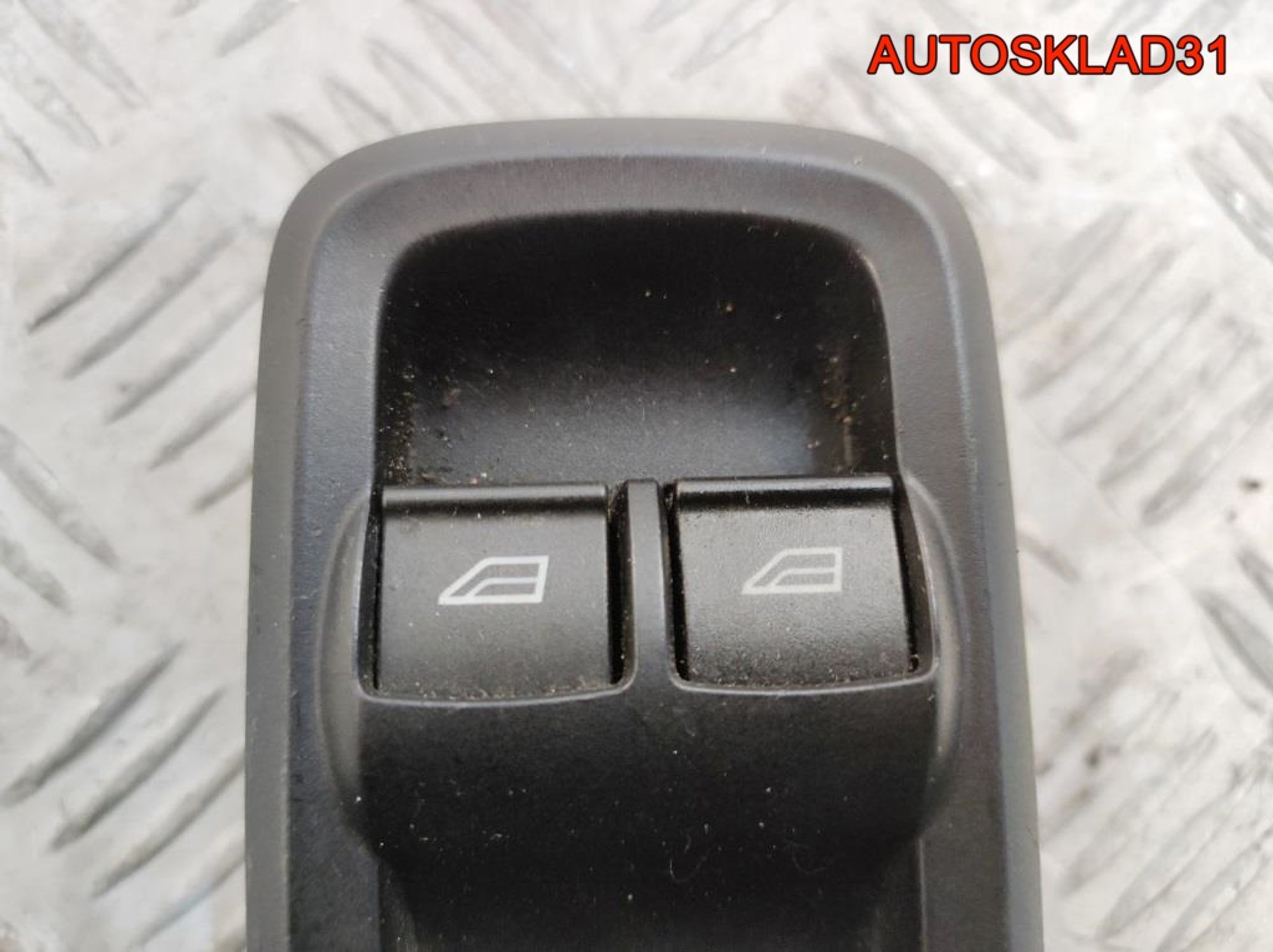 Блок стеклоподъемников Ford Fiesta 6 8A6T14A132FC, 1300 рублей, Дубовое