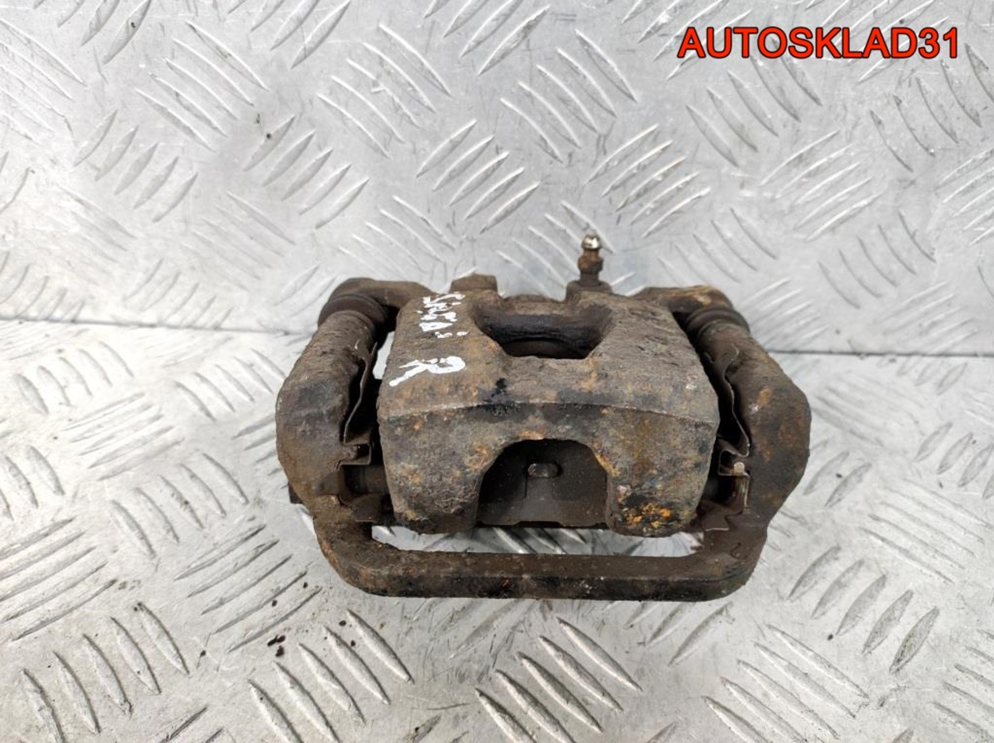 Суппорт тормозной задний правый Nissan Qashqai J10, 3200 рублей, Дубовое