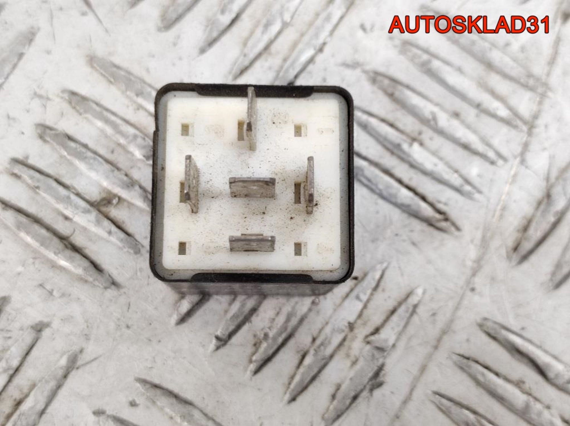 Реле кондиционера №147 VW Passat B4 1H0959142, 600 рублей, Дубовое