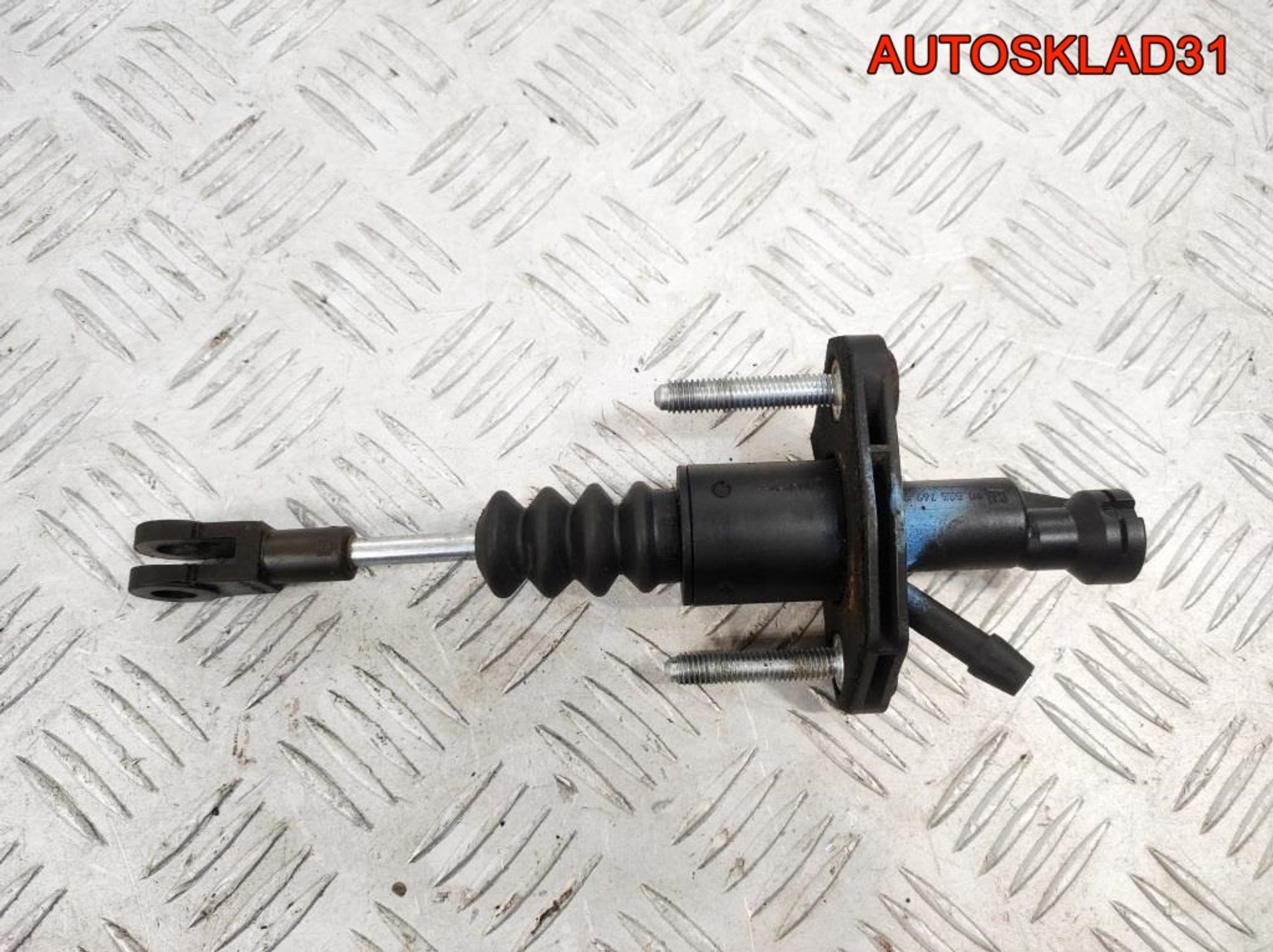 Цилиндр сцепления главный Opel Astra G 90523769, 2000 рублей, Дубовое