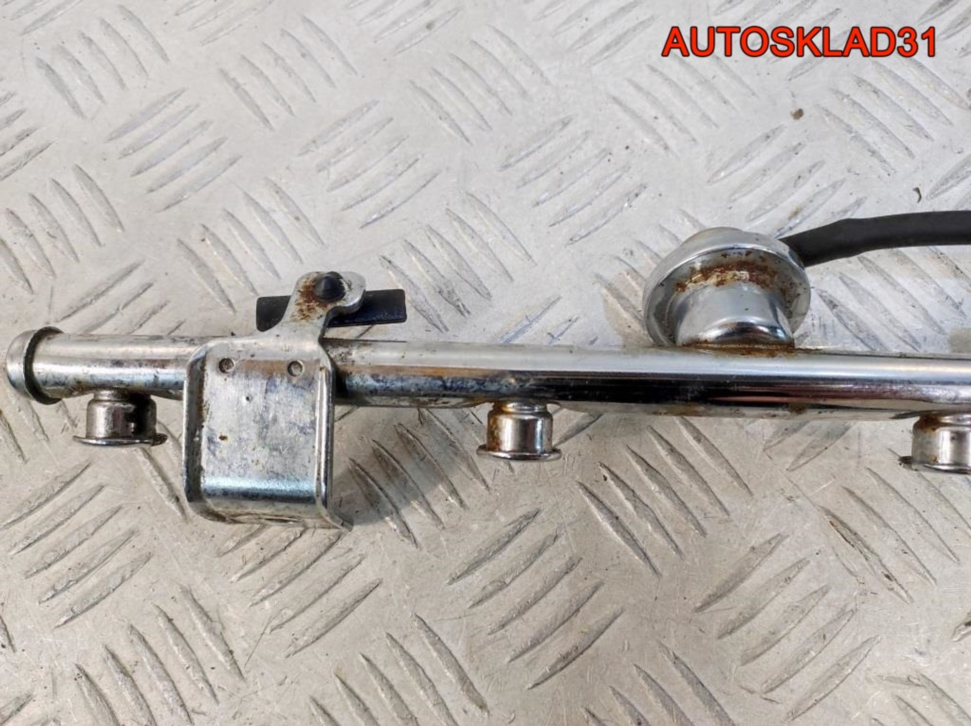 Рейка топливная Mazda 6 GG 2.3 L3 LF011315XA, 900 рублей, Дубовое