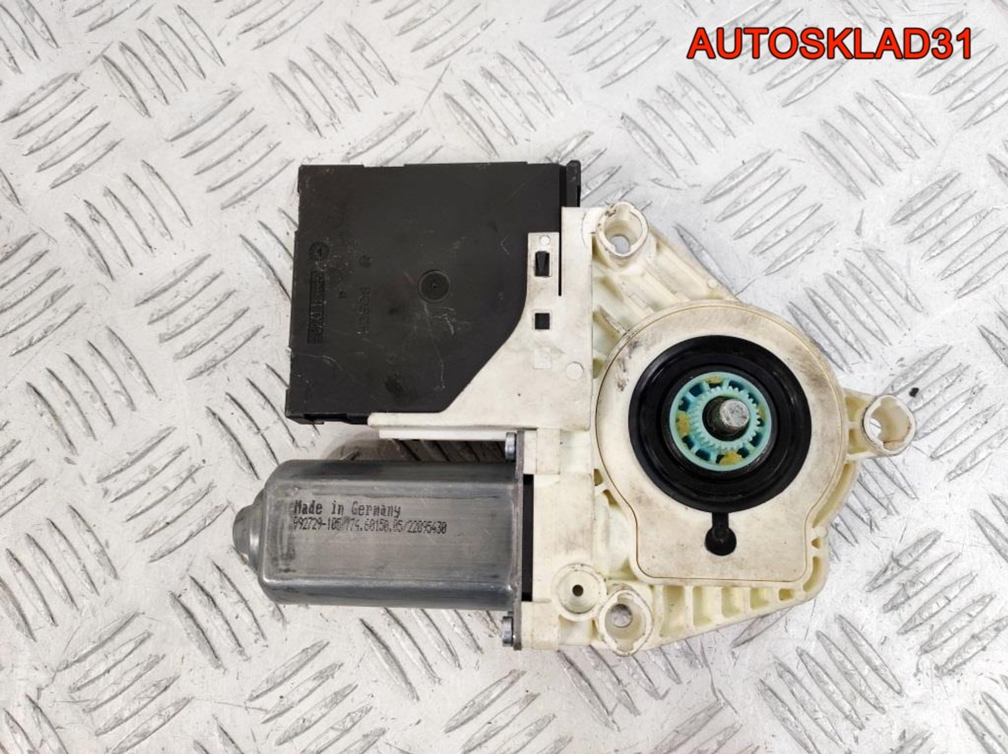 Мотор стеклоподъемника передний правый VW Passat B6 1K0959792G, 1000 рублей, Дубовое