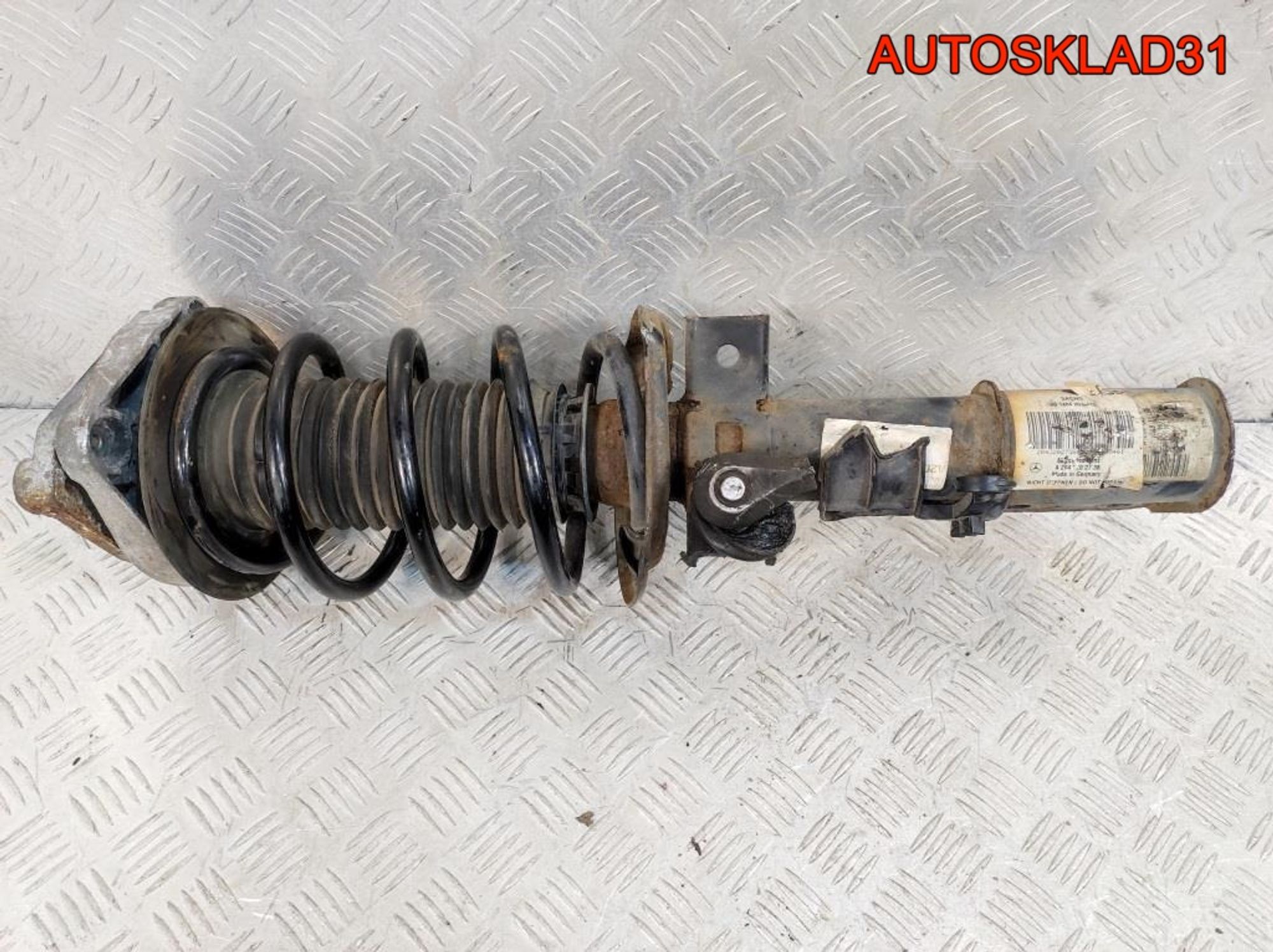 Амортизатор передний правый Mercedes GLK 2,2 651.912 A2043202738, 10000 рублей, Дубовое