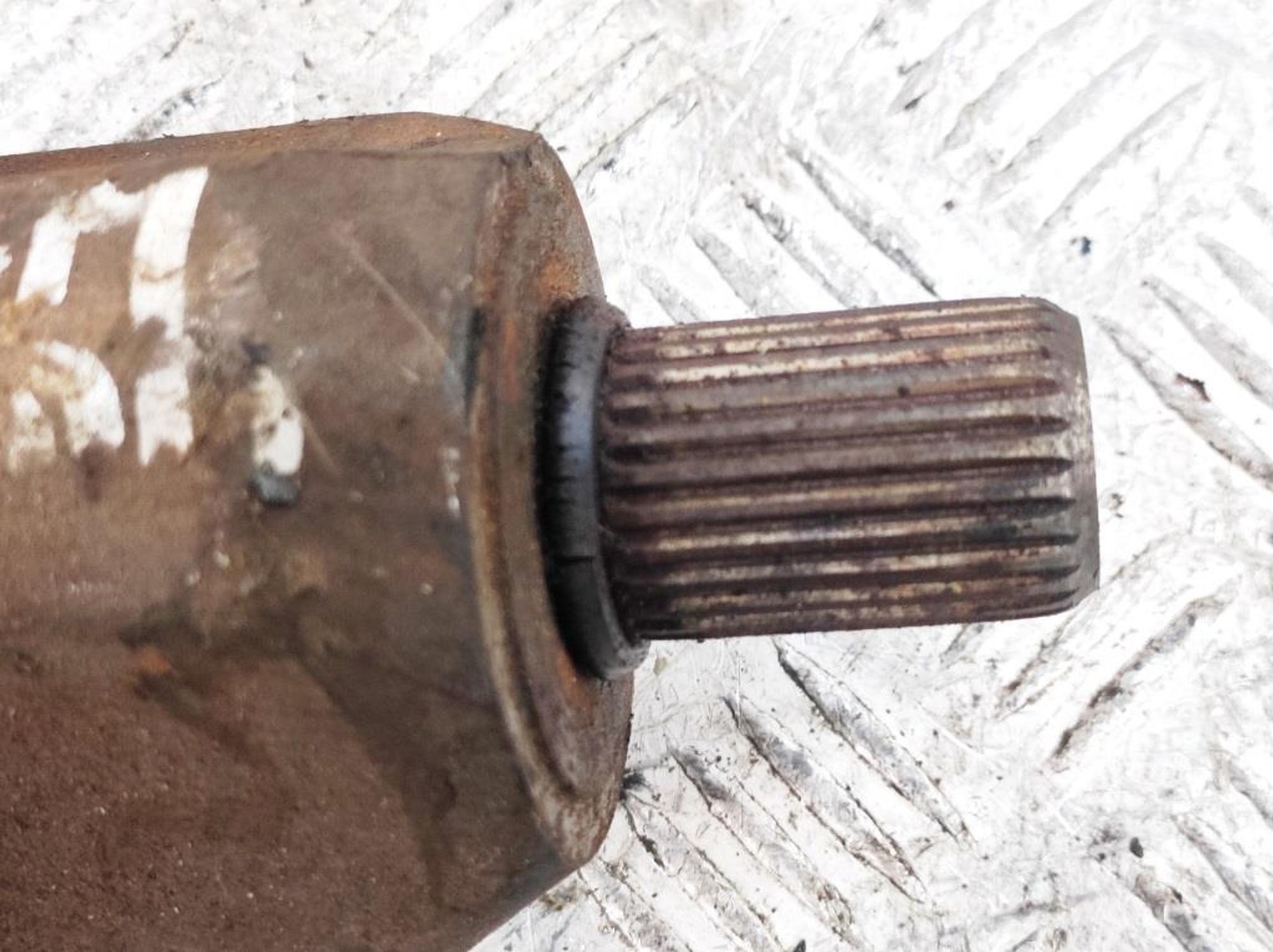 Полуось передняя левая Renault Clio 1.6 K7M АКПП, 4000 рублей, Дубовое